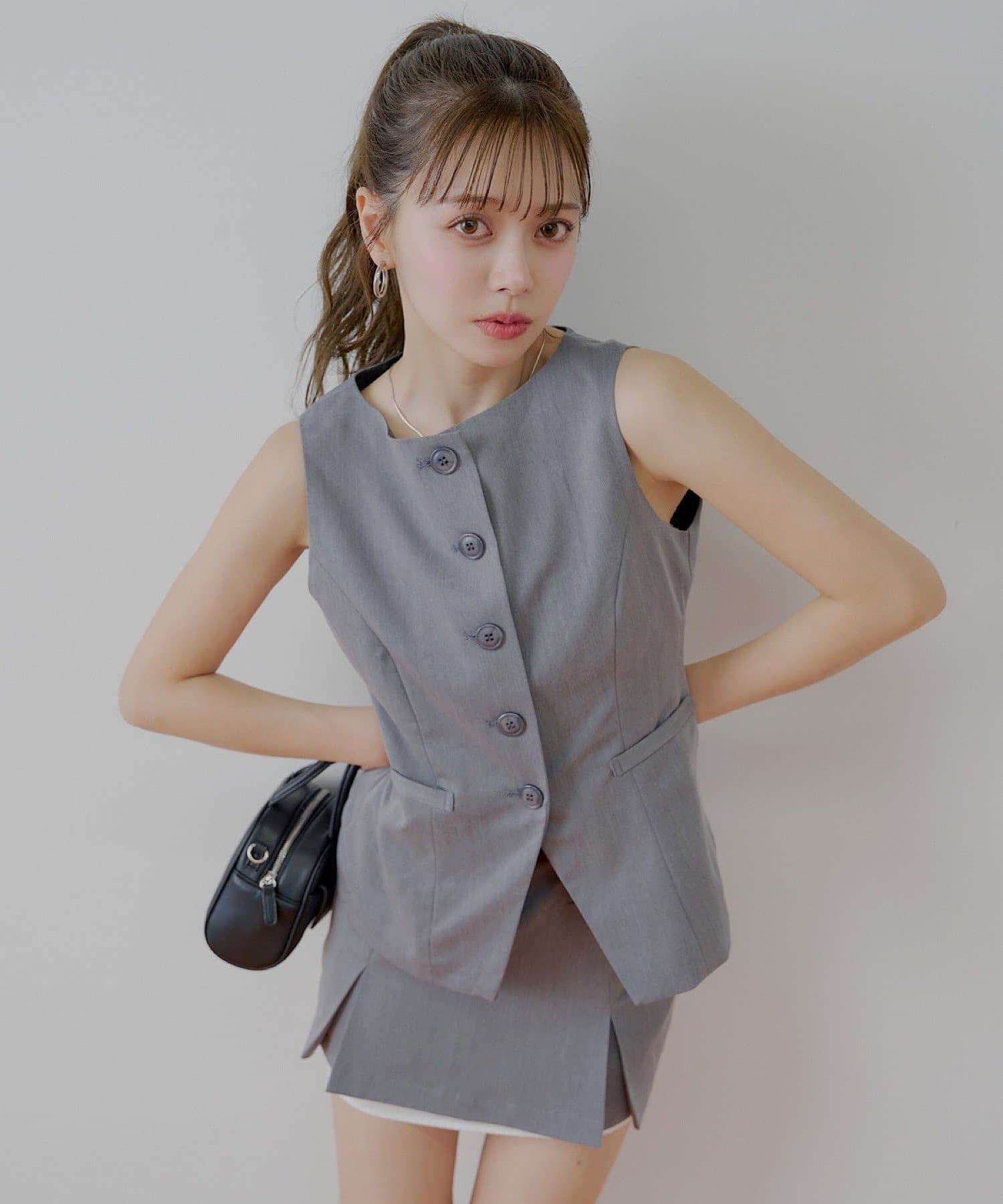 OUTLET(アウトレット) 【Chico】ボートネックスーツノースリベスト