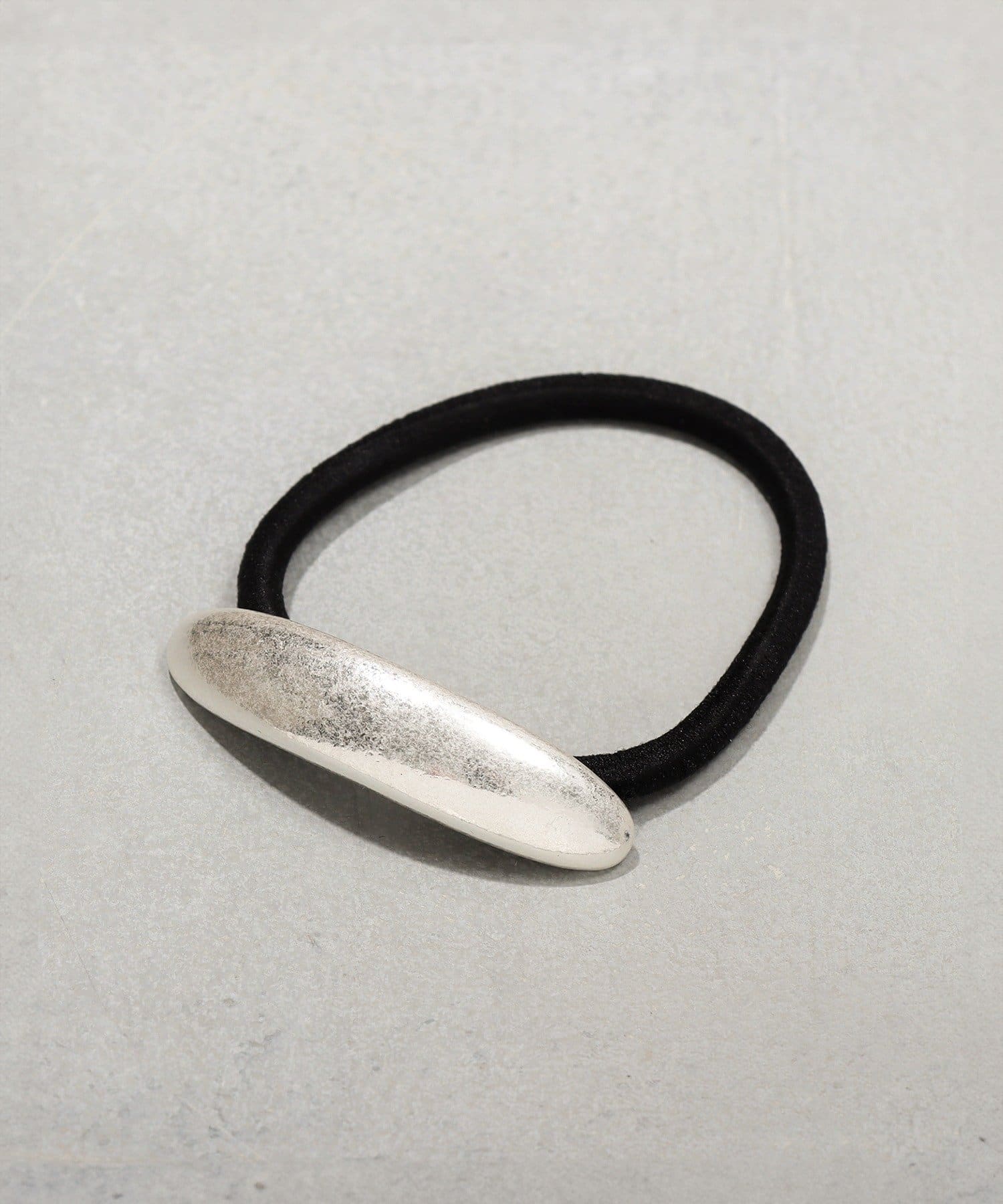 3COINS(スリーコインズ) ロングメタルポニー