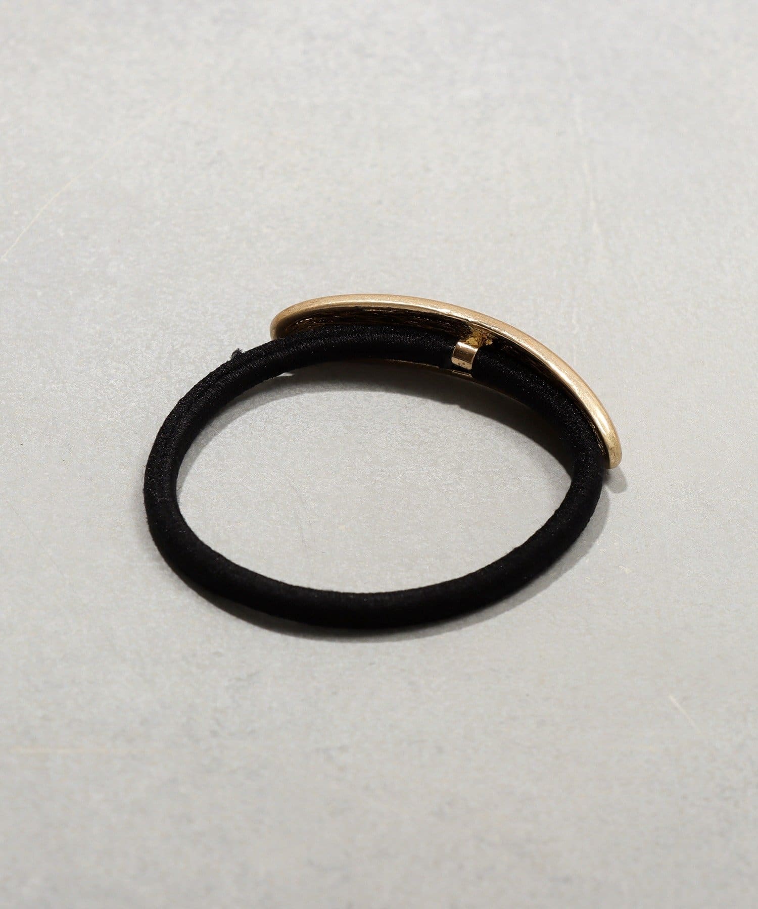 3COINS(スリーコインズ) ロングメタルポニー