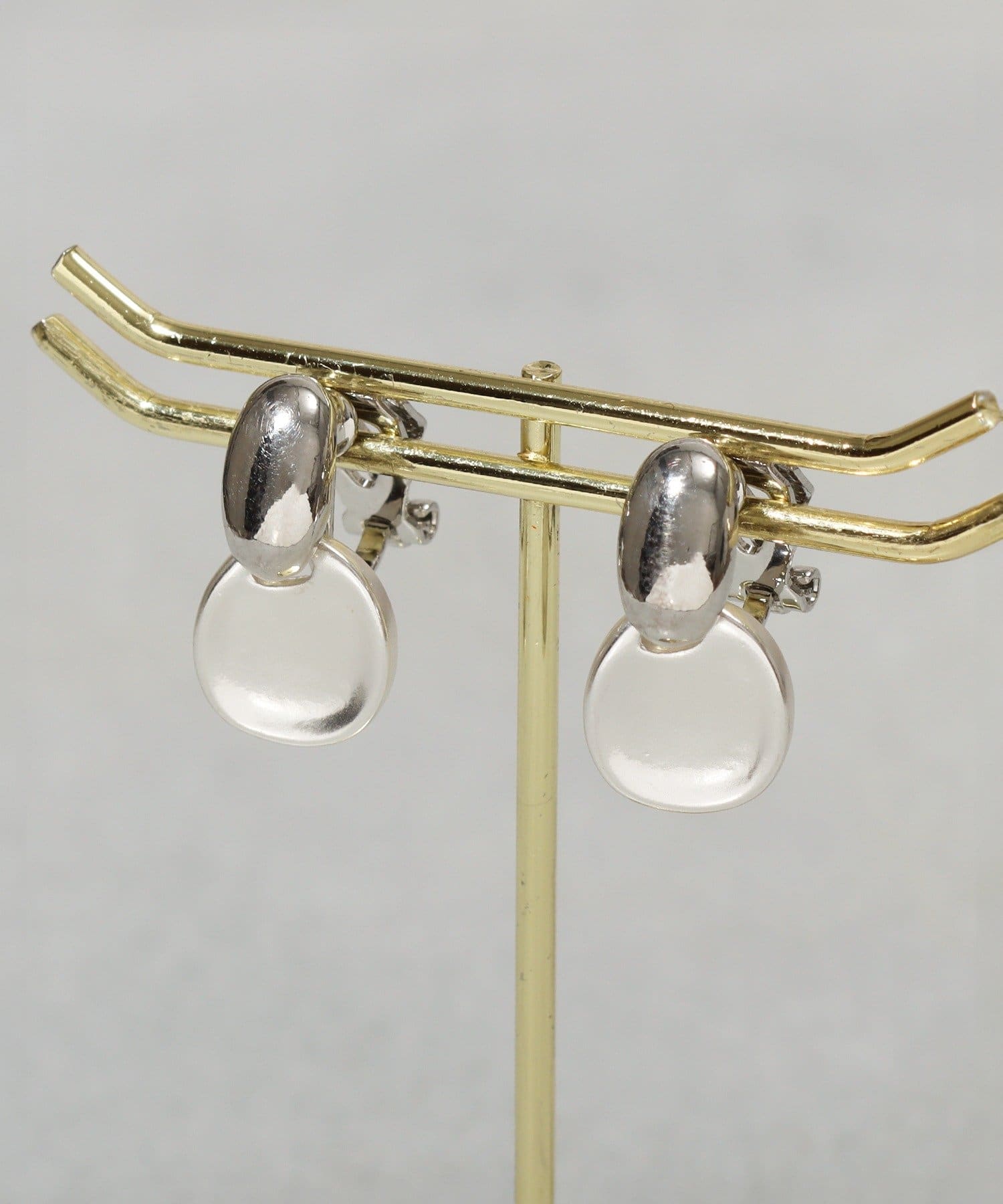 3COINS(スリーコインズ) ダブルメタルイヤリング