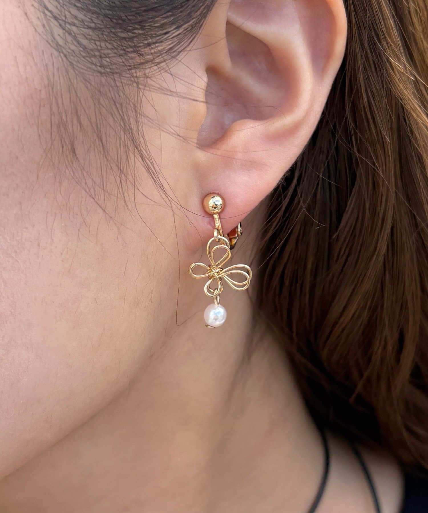 Lattice(ラティス) 華奢フラワーイヤリング