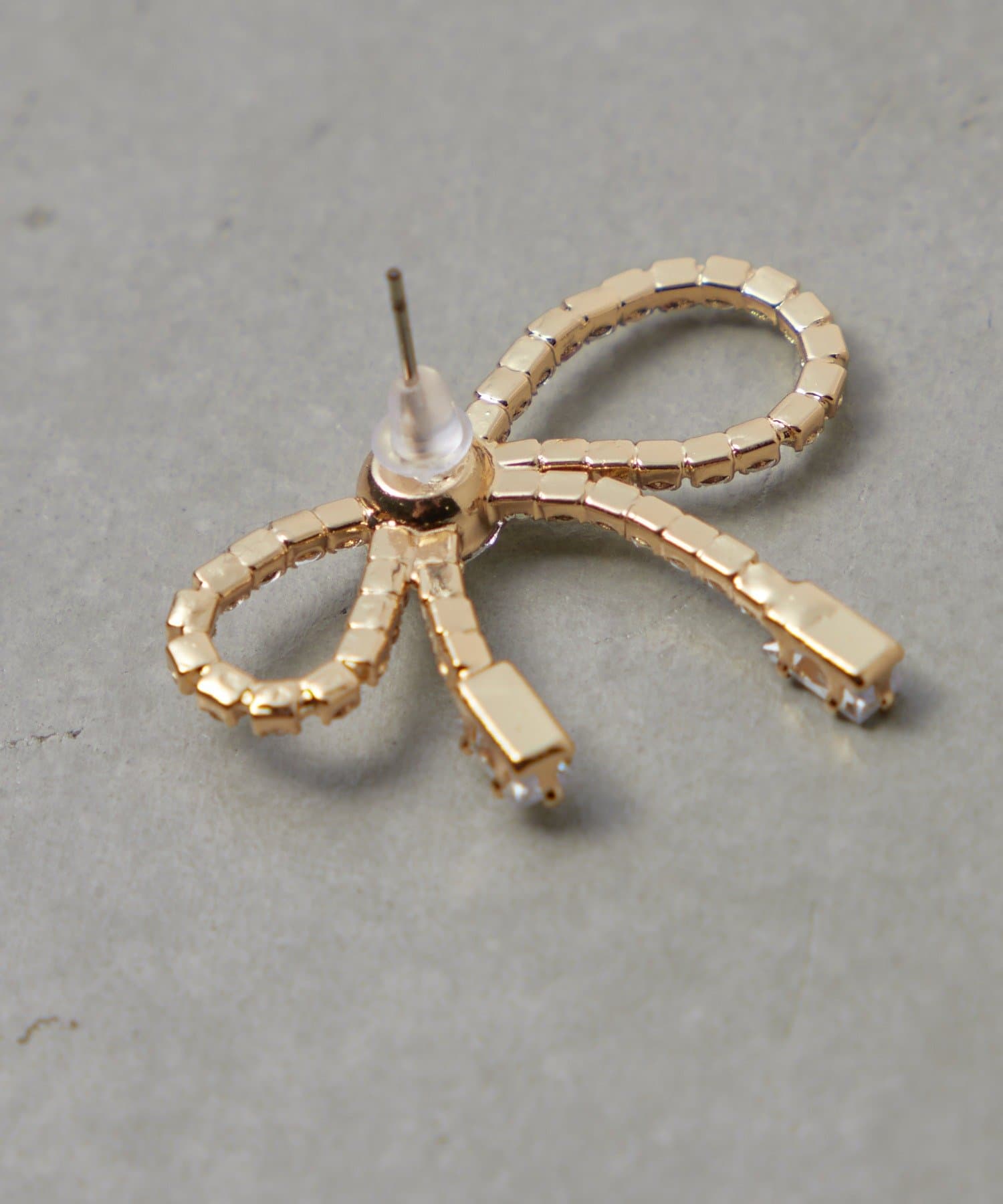 Lattice(ラティス) 【オケージョン】ストーンリボンピアス