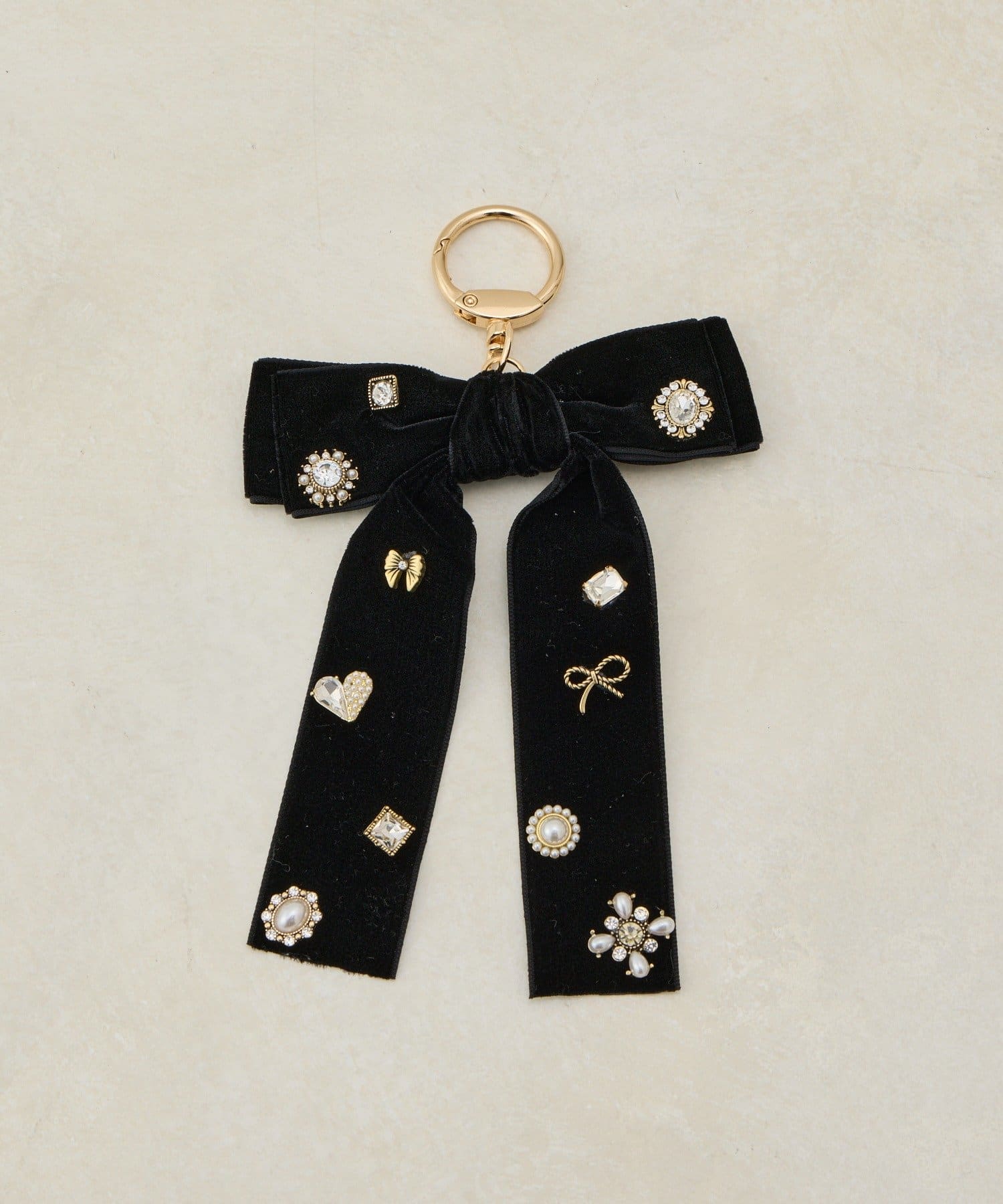 Lattice(ラティス) ビジューベロアリボンチャーム