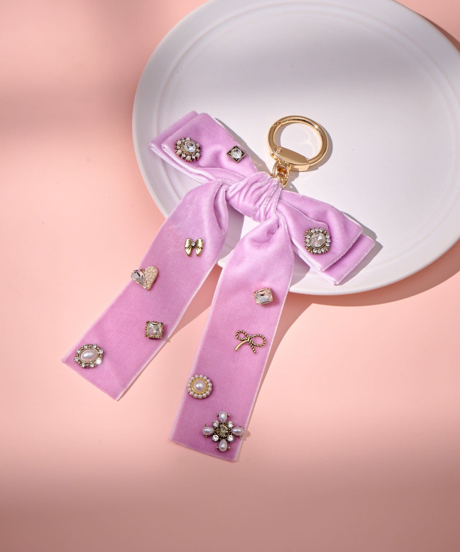 Lattice(ラティス) ビジューベロアリボンチャーム