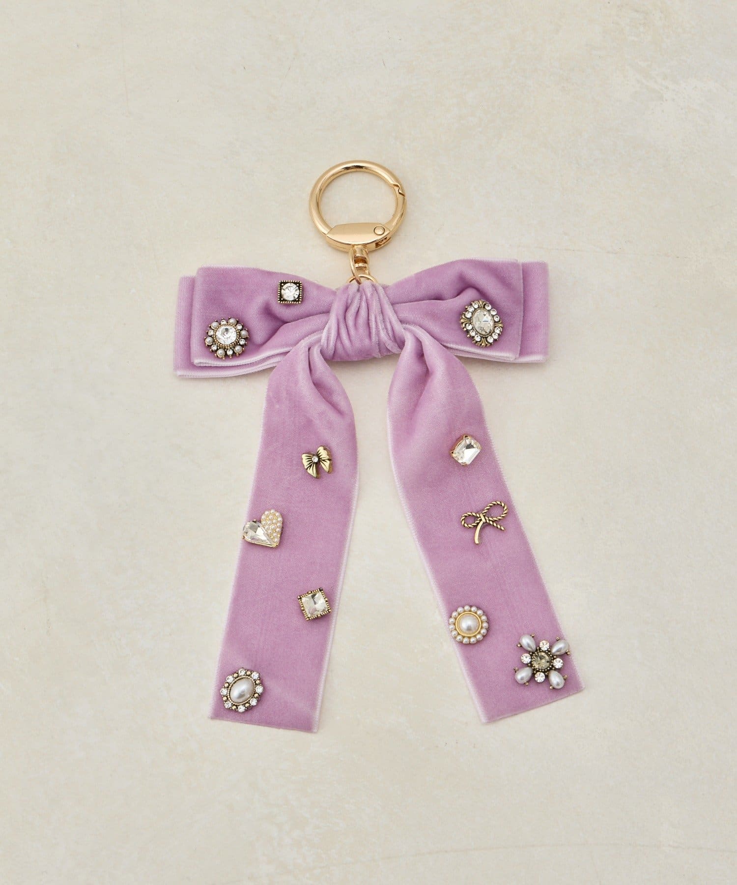 Lattice(ラティス) ビジューベロアリボンチャーム