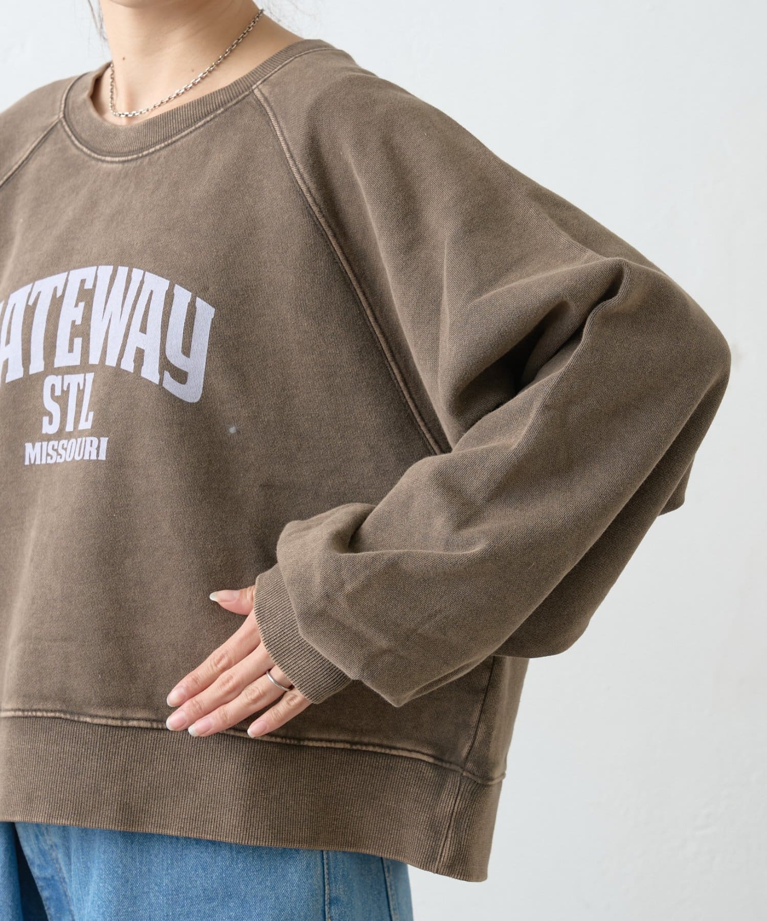 CIAOPANIC TYPY(チャオパニックティピー) アシッドウォッシュ加工ロゴプリントラグランスウェット