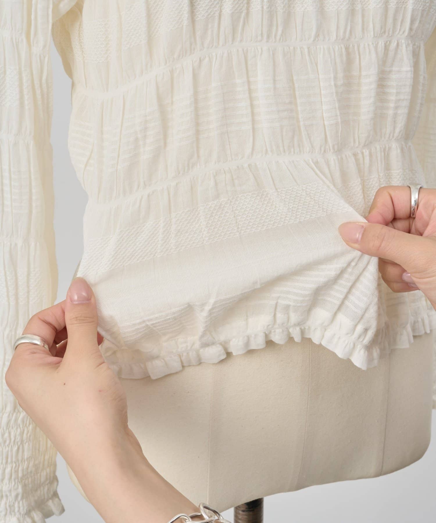 BEARDSLEY(ビアズリー) コットンシャーリングブラウス