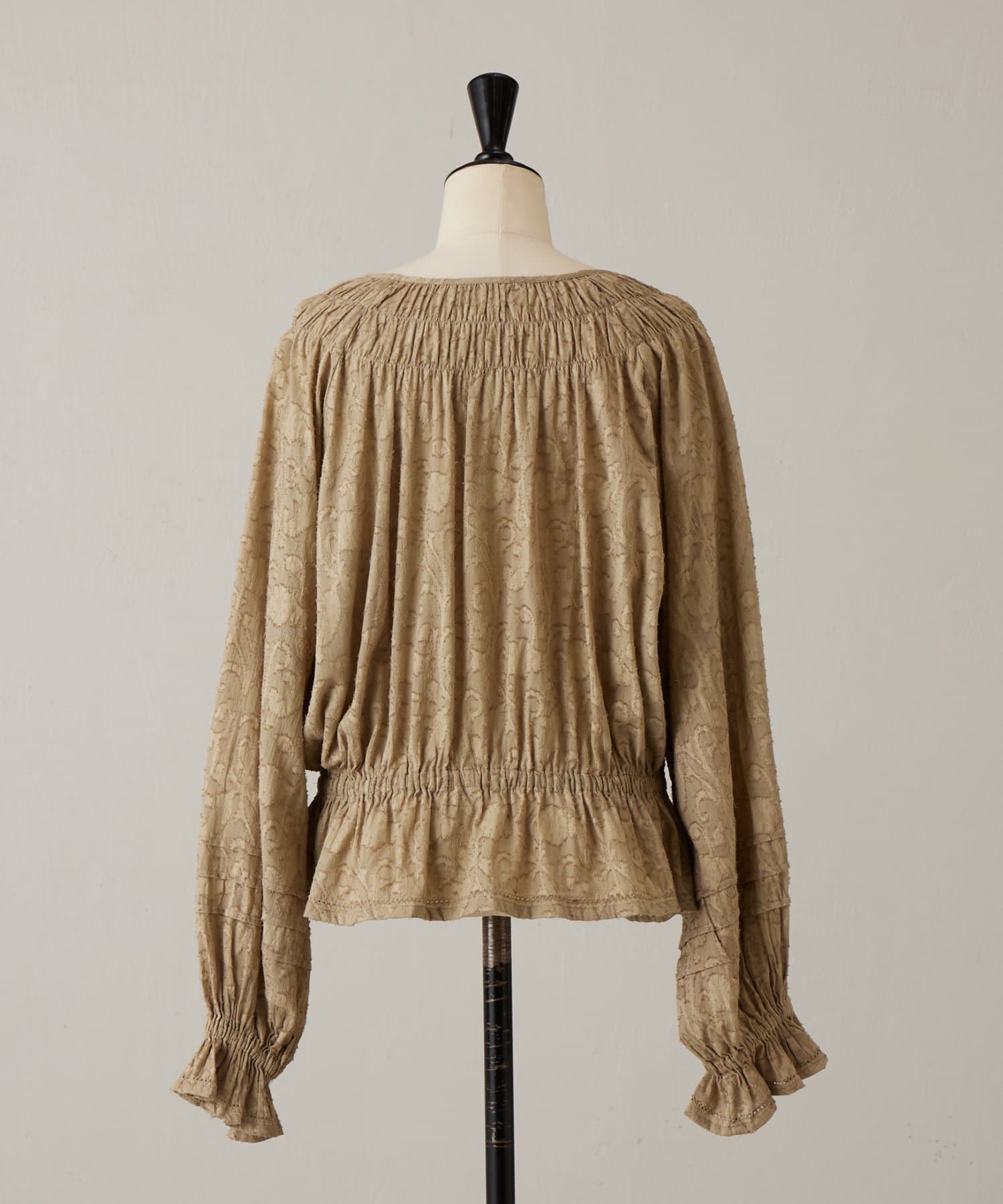 BEARDSLEY(ビアズリー) 《4/8(水)12:00新色予約開始》ボタニカルジャガードブラウス