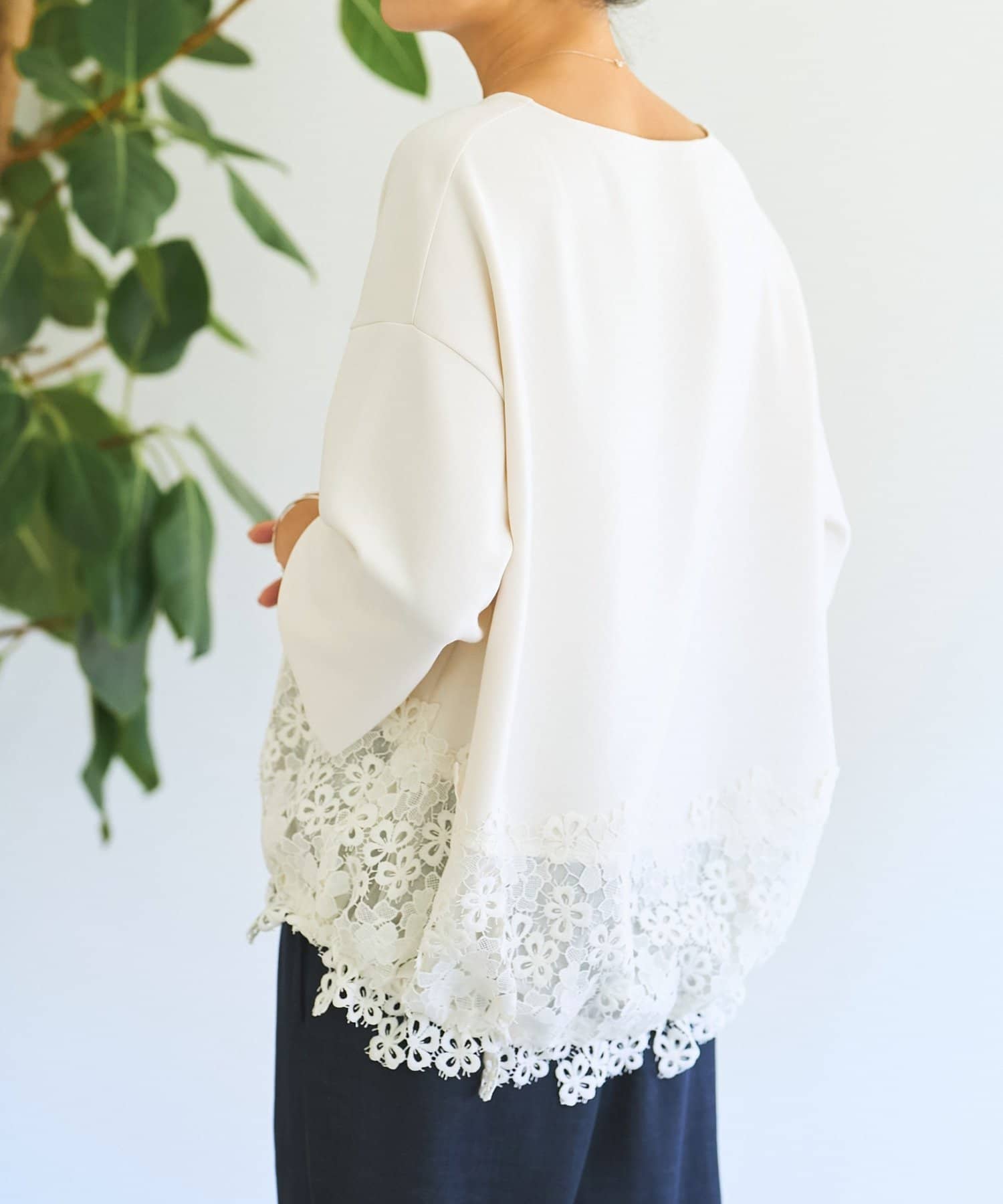 BEARDSLEY(ビアズリー) 《12/6(土)12：00予約》ダンボール裾レースプルオーバー