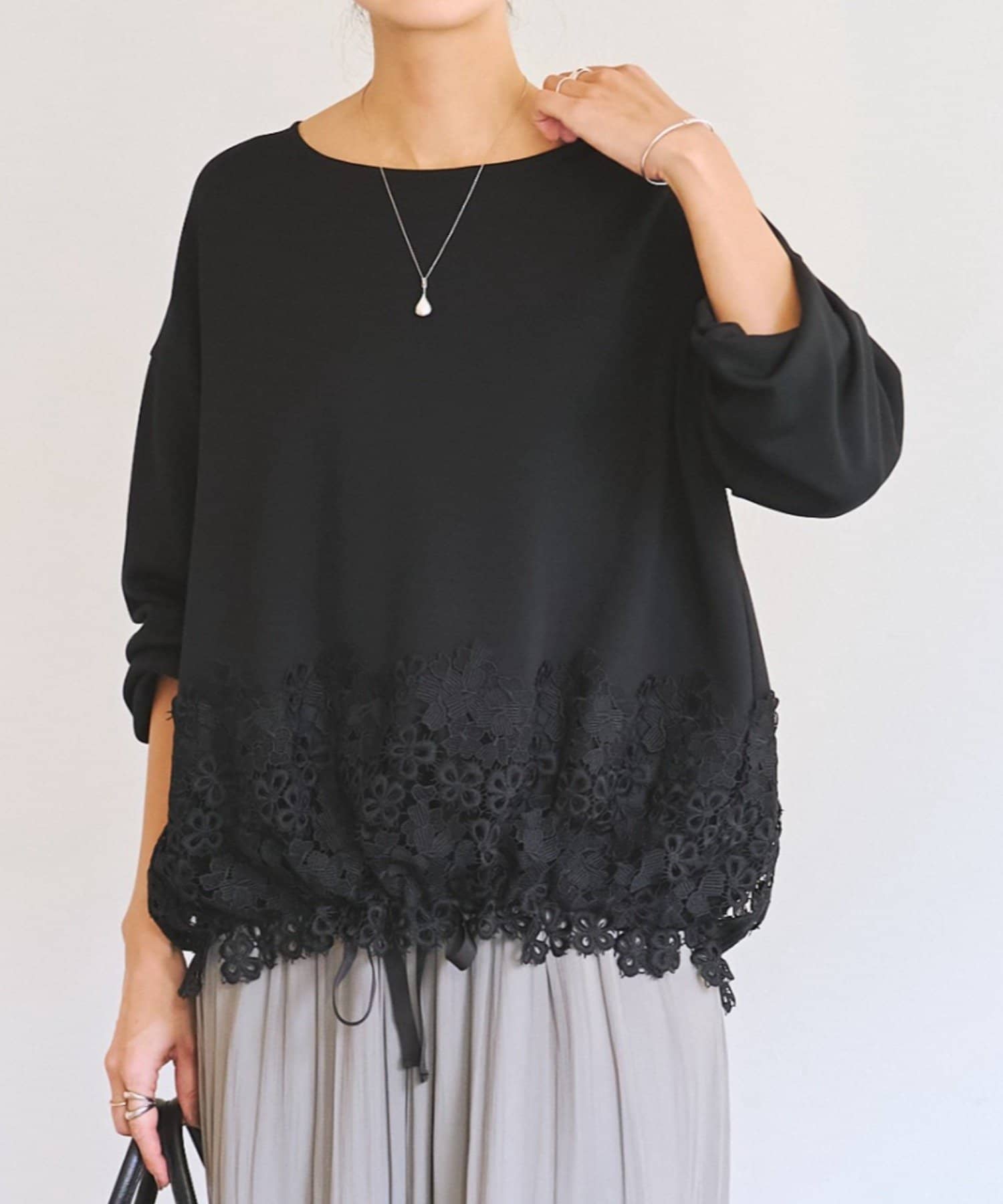 BEARDSLEY(ビアズリー) 《12/6(土)12：00予約》ダンボール裾レースプルオーバー