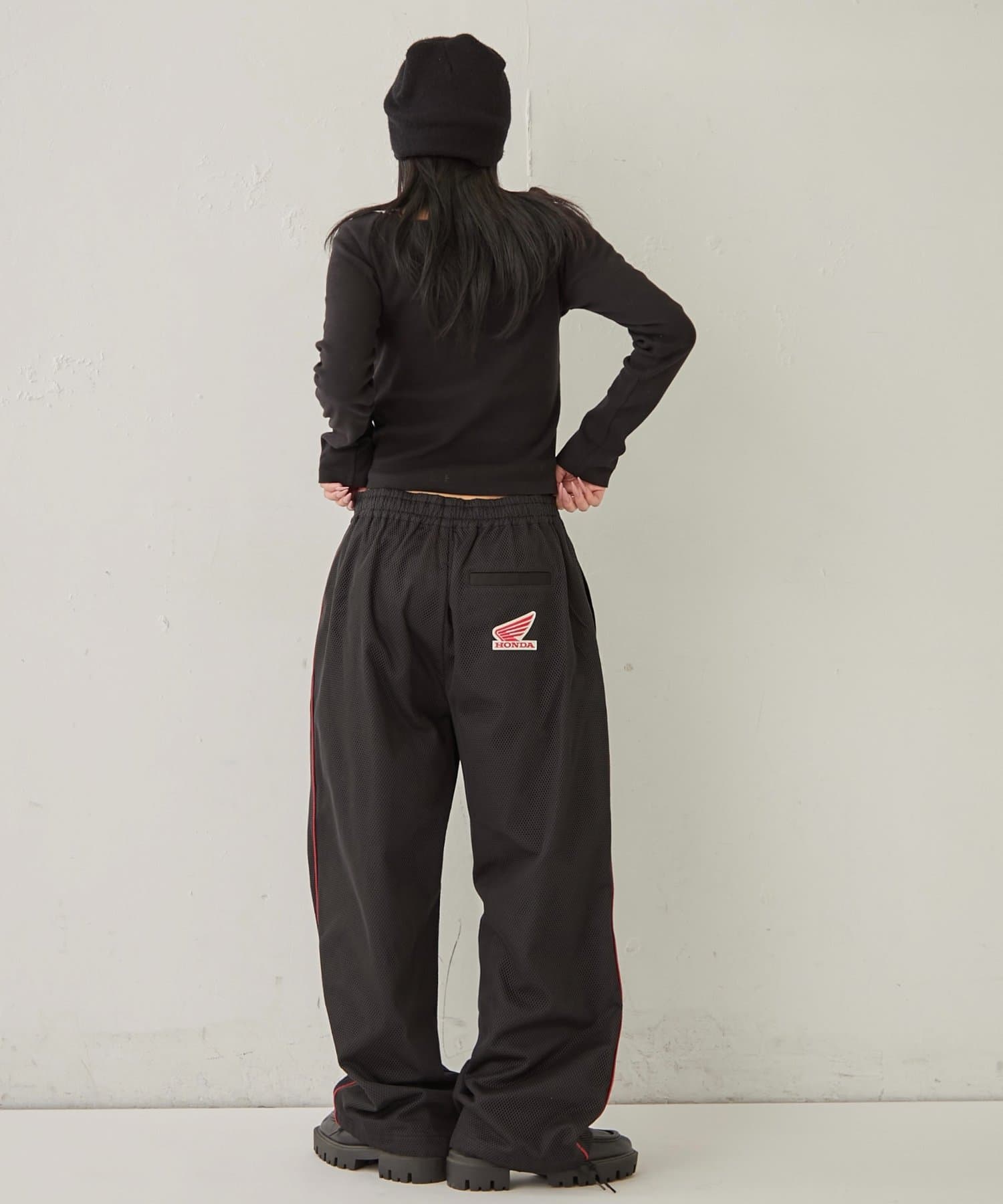WHO’S WHO gallery(フーズフーギャラリー) 【HONDA×Sourcream】 TRACK PANTS