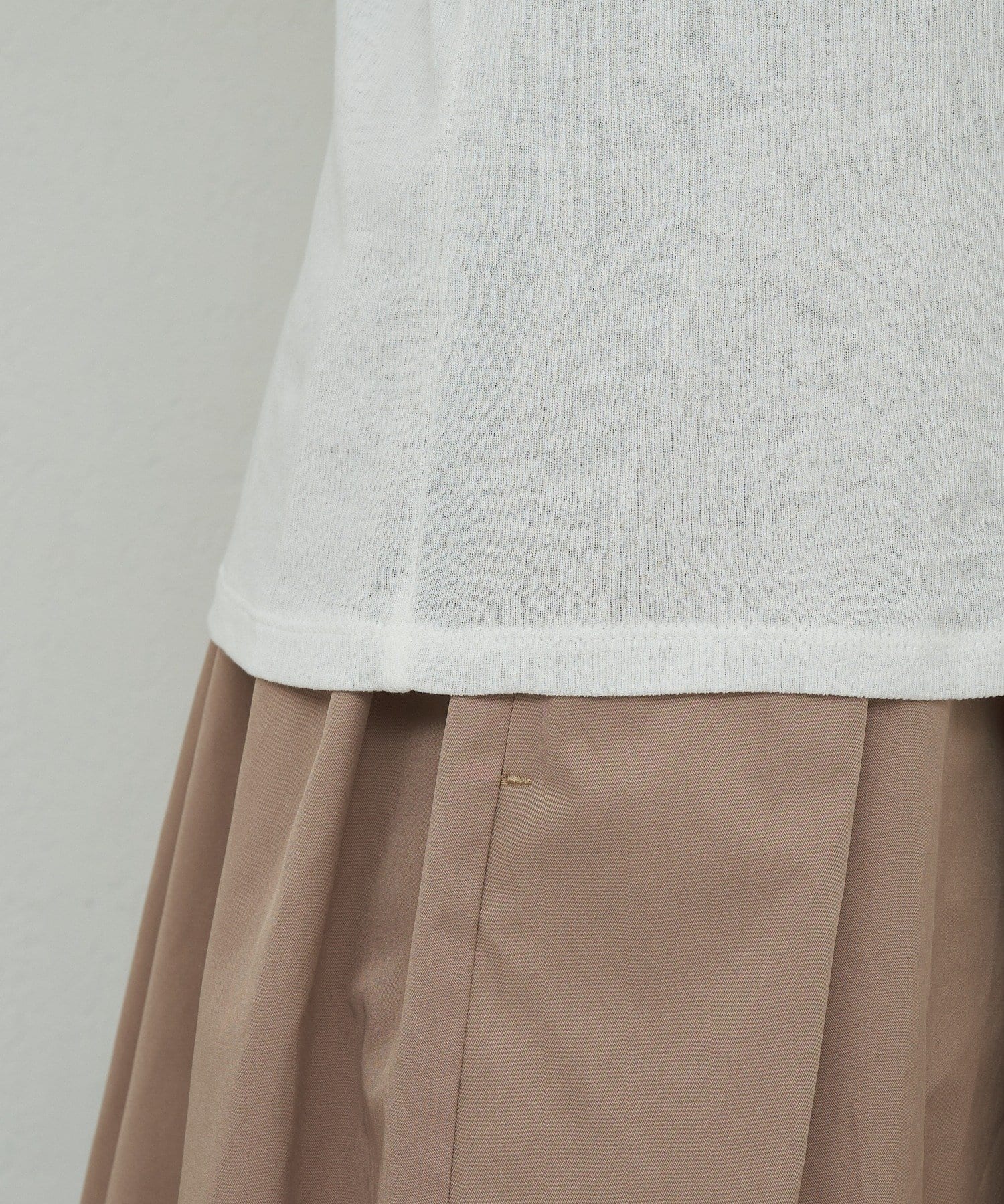 GALLARDAGALANTE(ガリャルダガランテ) 【近日予約開始】VレースロンTee