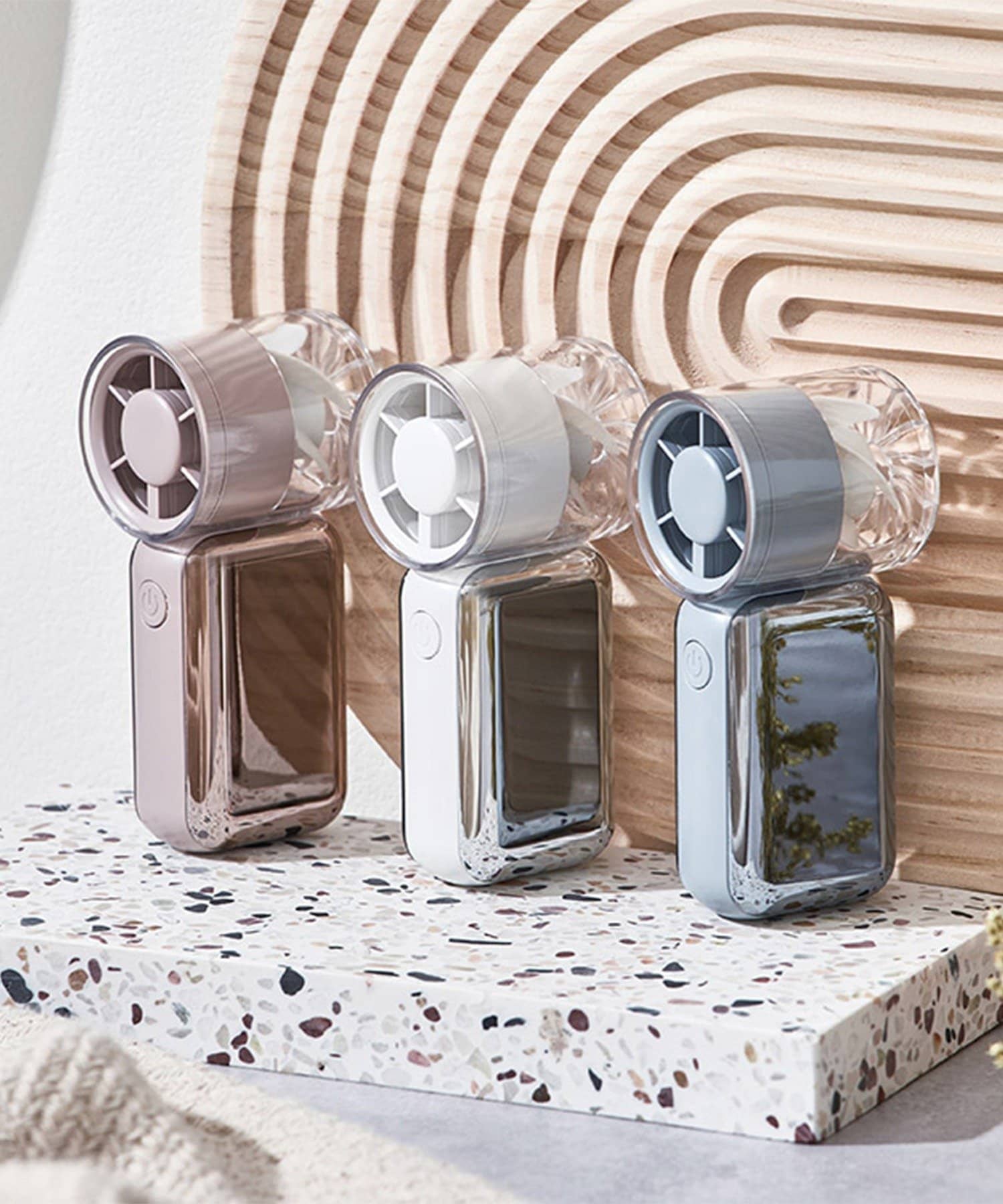 BIRTHDAY BAR(バースデイバー) 〈風量100段階！〉ミニターボハンディファン　風量・充電残量が分かる液晶付き