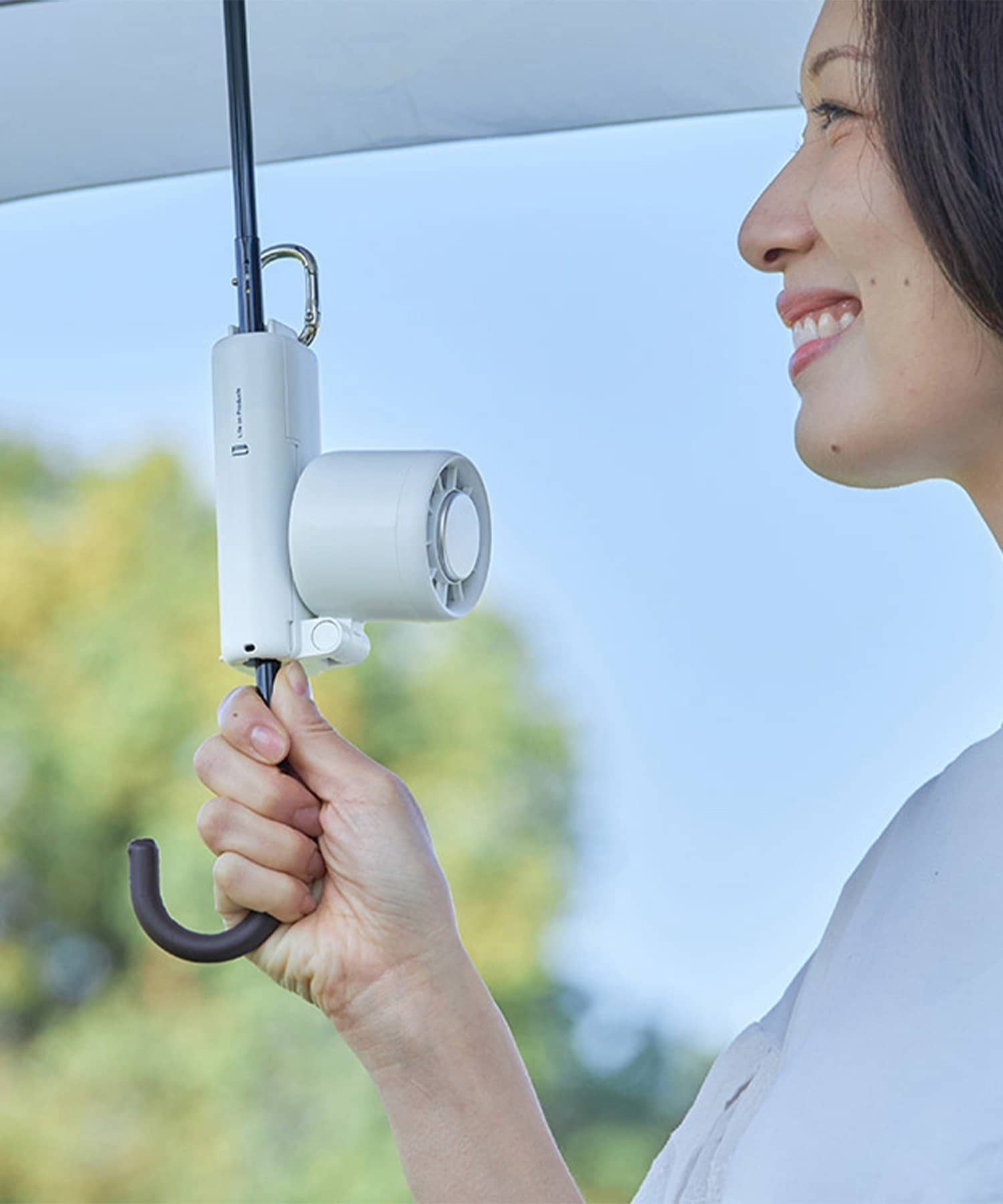 BIRTHDAY BAR(バースデイバー) 〈風量100段階！〉ペルチェ冷却機能日傘ファン カラビナ付