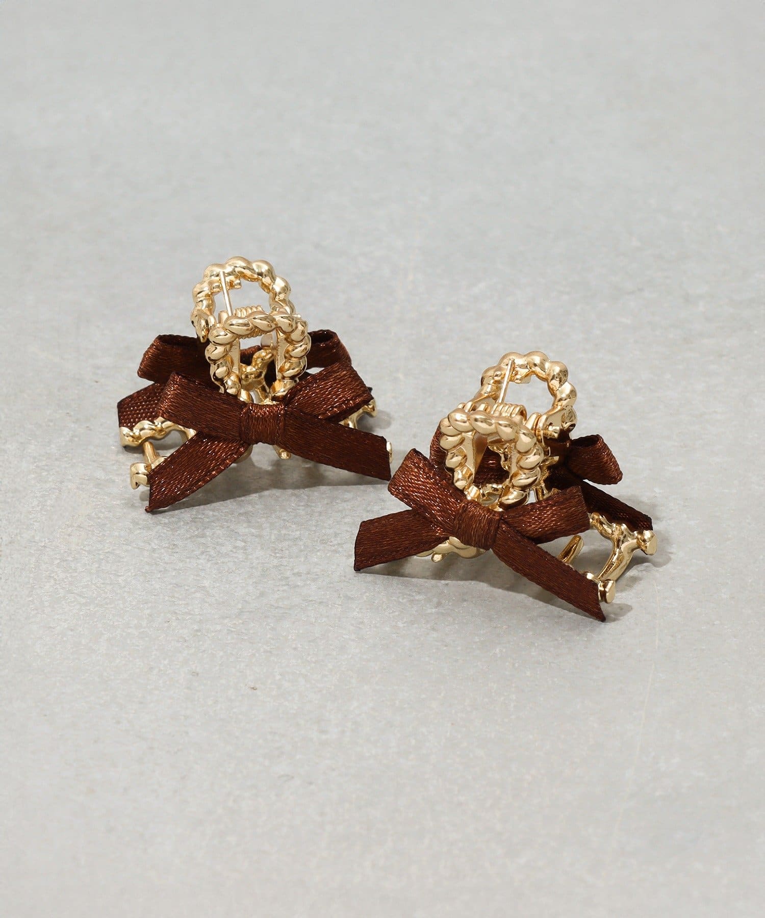 3COINS(スリーコインズ) サテンメタルリボンクリップ2個セット