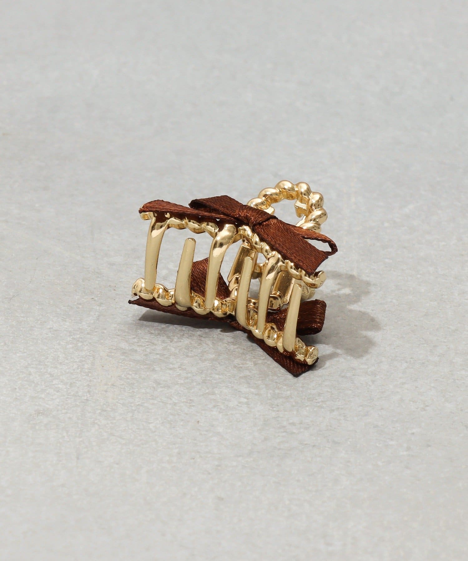 3COINS(スリーコインズ) サテンメタルリボンクリップ2個セット