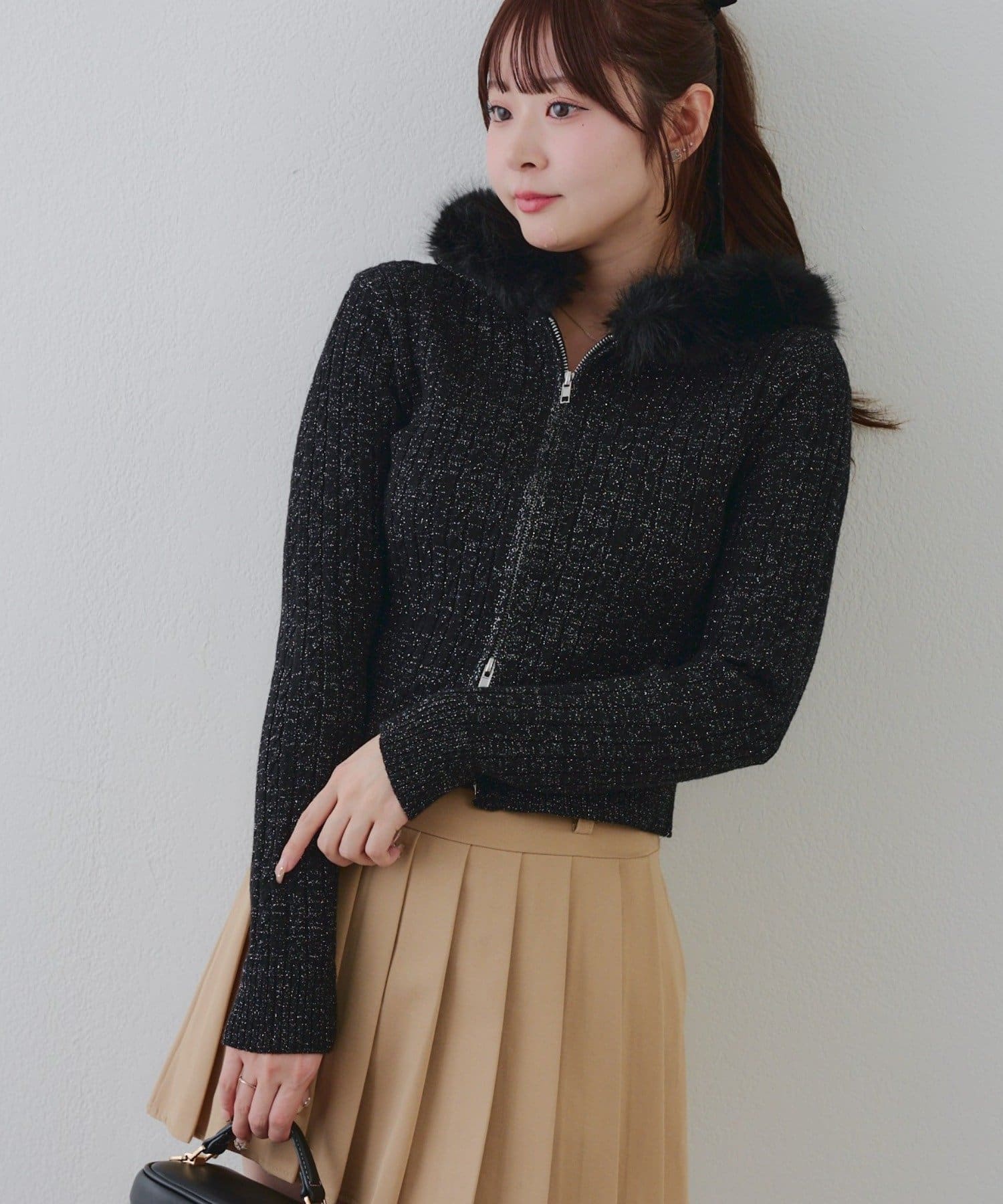 NICE CLAUP / OLIVE des OLIVE OUTLET(ナイスクラップ  / オリーブ デ オリーブ アウトレット) 冬の旬顔トレンドitem♪【RMAF】キラキラケーブルファーパーカー