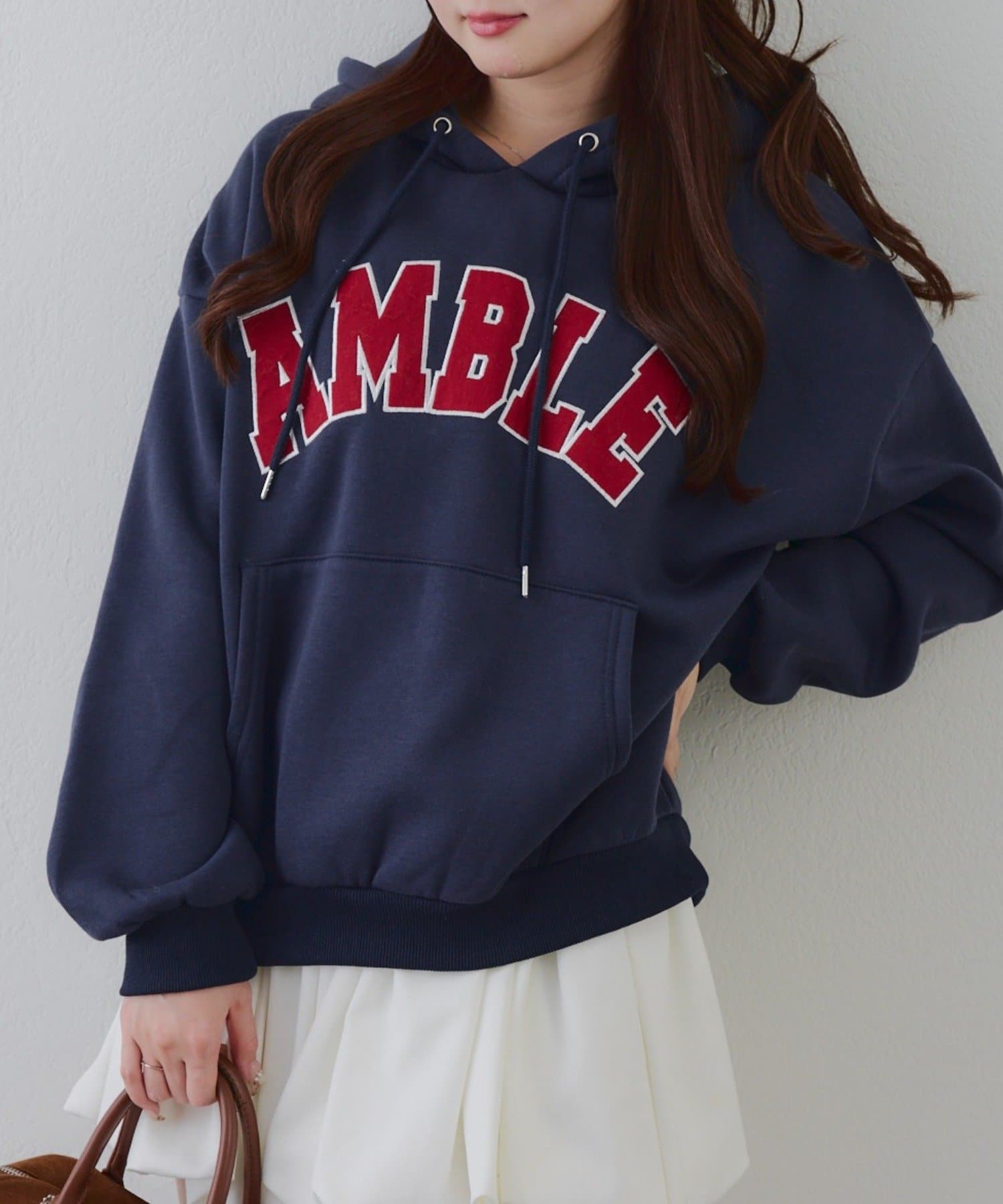 NICE CLAUP / OLIVE des OLIVE OUTLET(ナイスクラップ  / オリーブ デ オリーブ アウトレット) 【RMAF】ロゴフードパーカー