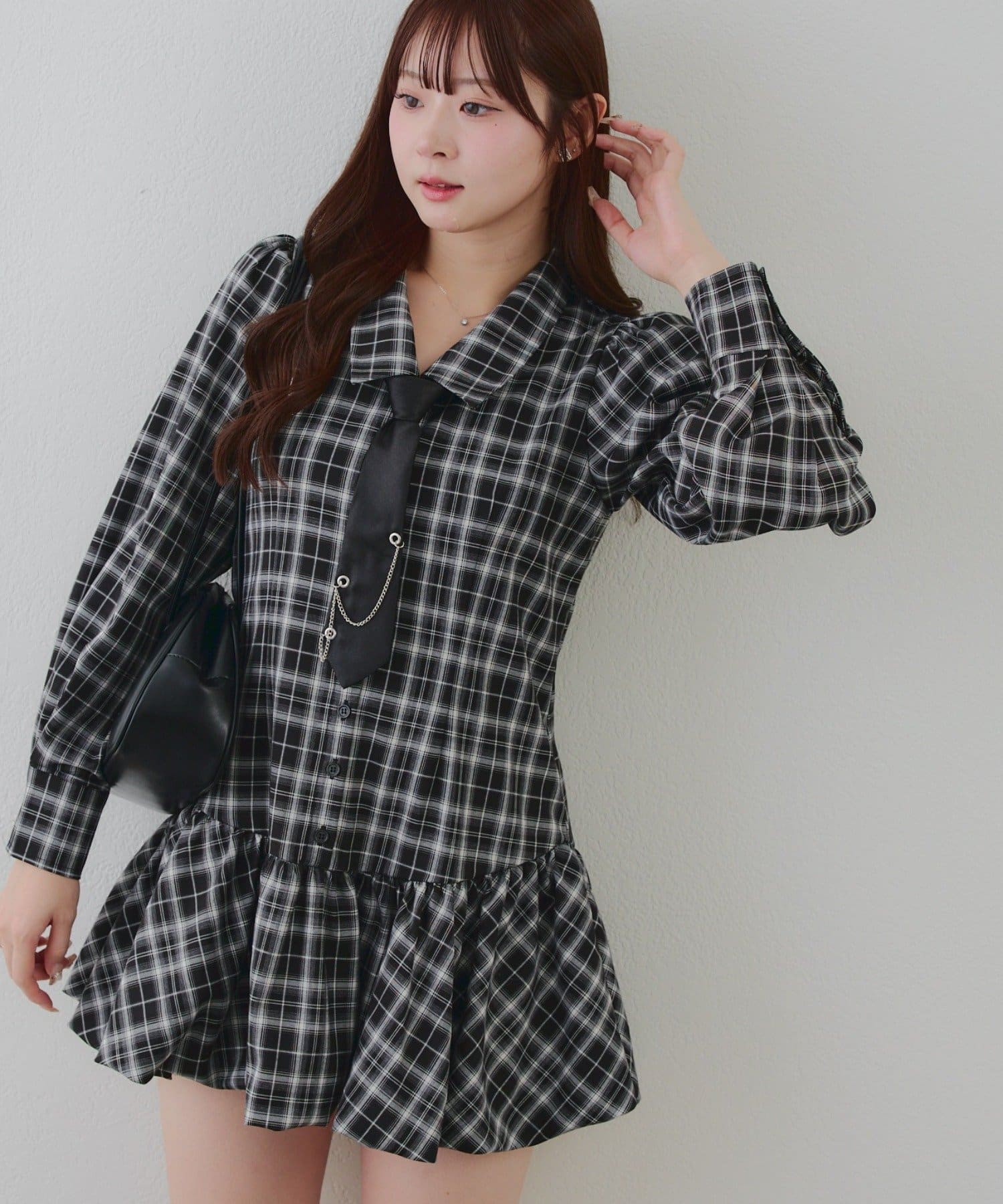 NICE CLAUP / OLIVE des OLIVE OUTLET(ナイスクラップ  / オリーブ デ オリーブ アウトレット) 春item先行販売♡【RMAF】ネクタイ付裾バルーンミニワンピ