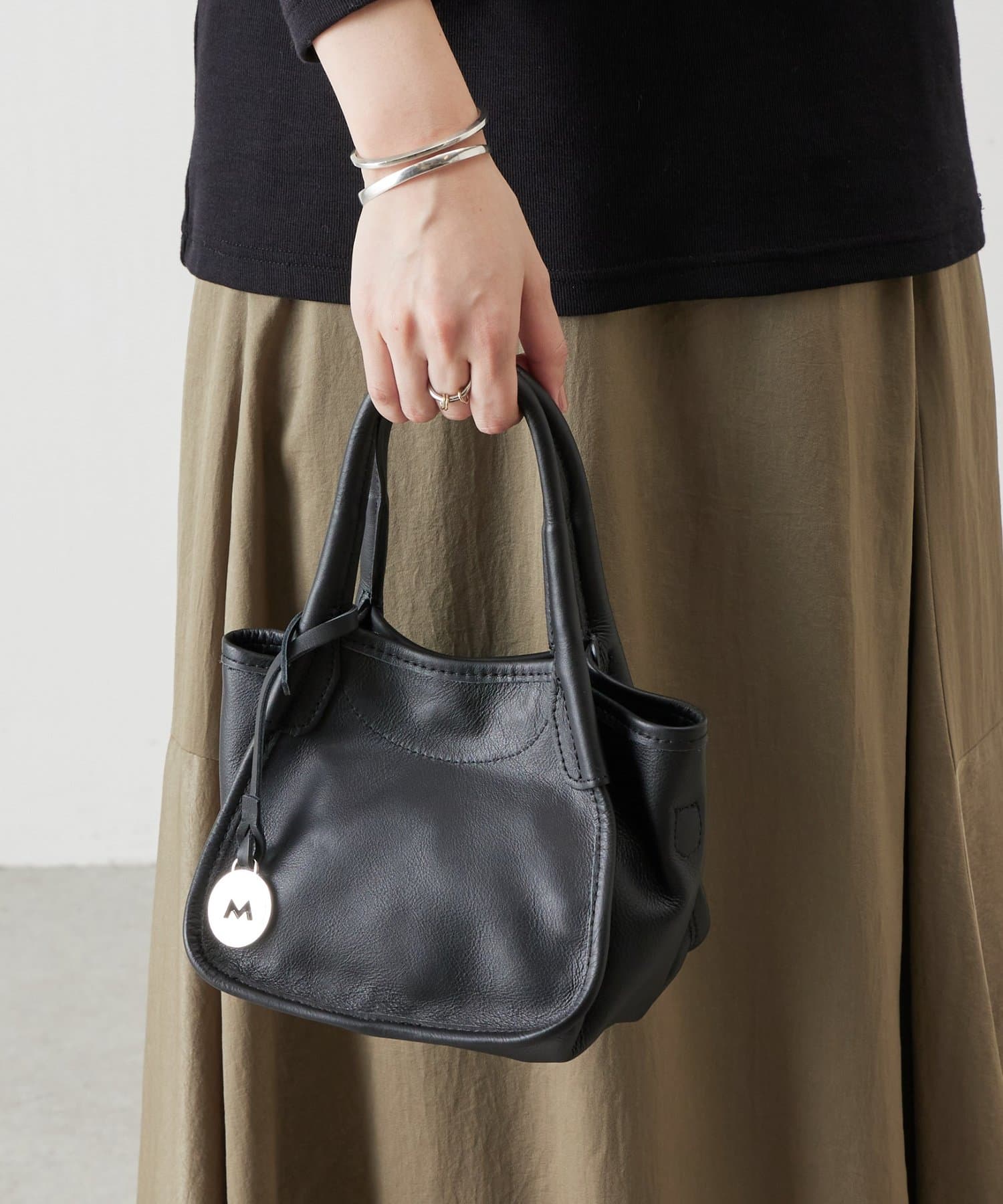 BEARDSLEY(ビアズリー) 《MARCO MASI》2AWYレザートートバッグ（ブラック）