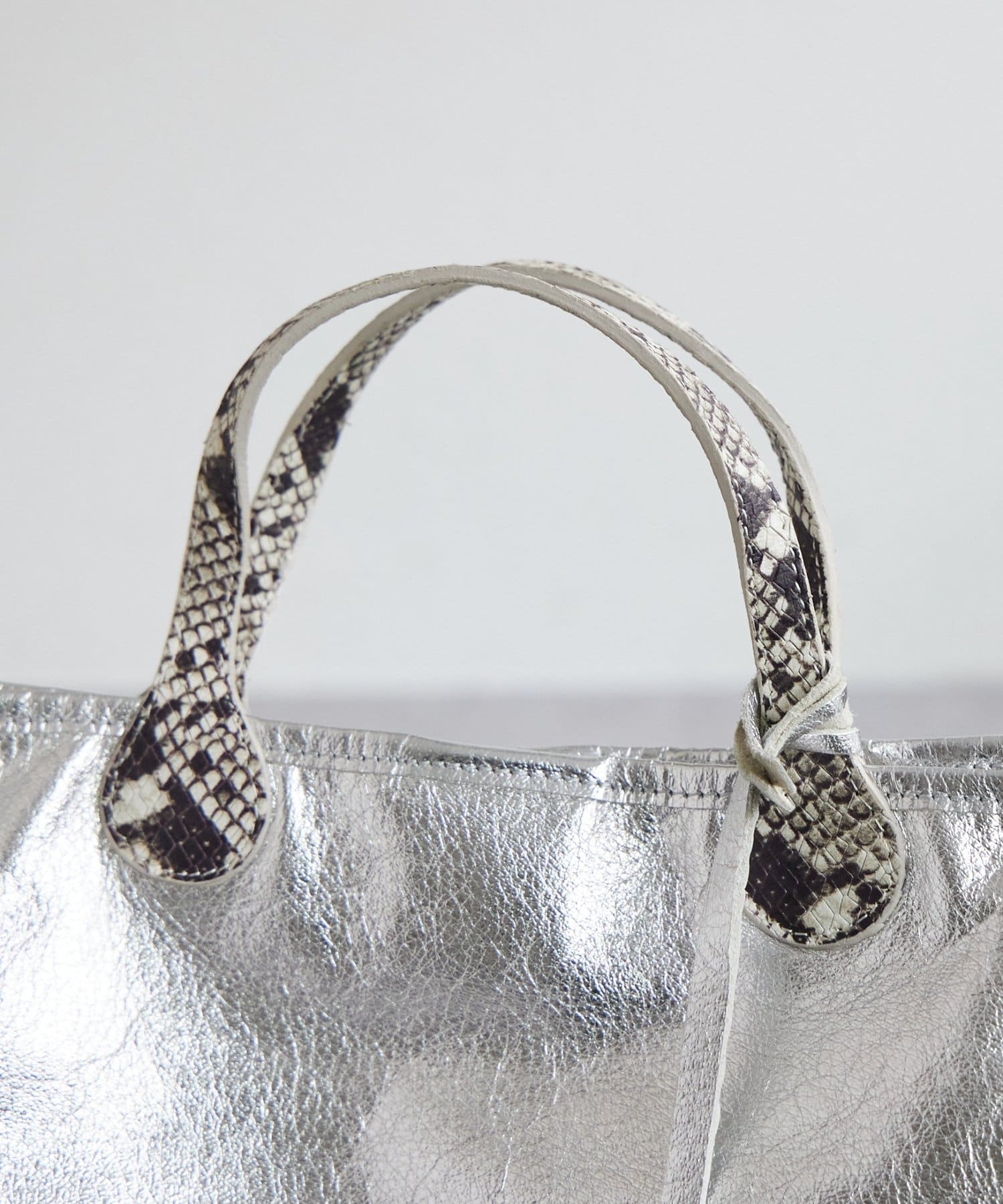 BEARDSLEY(ビアズリー) 《MARCO MASI》シルバートートバッグ