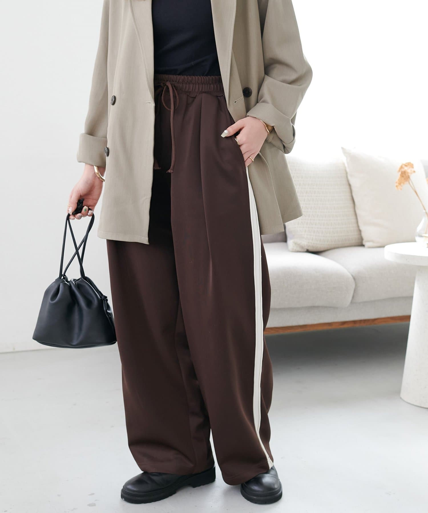 DISCOAT(ディスコート) 【Enlude/セットアップ対応◎】ラインイリトラックジャージーパンツ《ユニセックス》