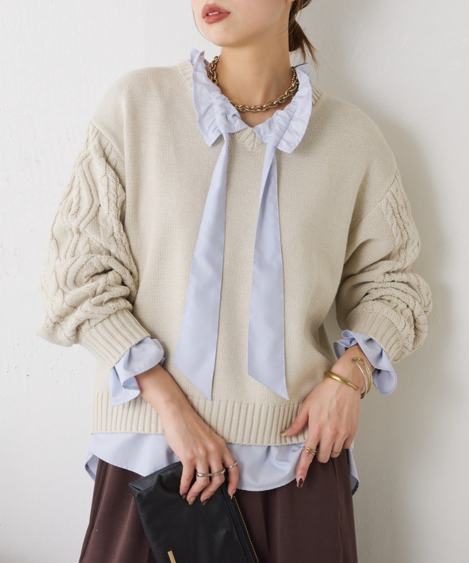 Jena　espace merveilleux(ジェナ　エスパスメルヴェイユ) 【スッキリ小顔見え◎】袖ケーブルVニット