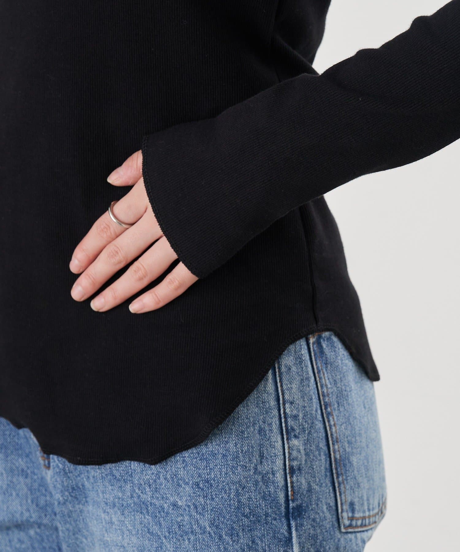 SHENERY(シーナリー) ベアテレコロングスリーブカットソー