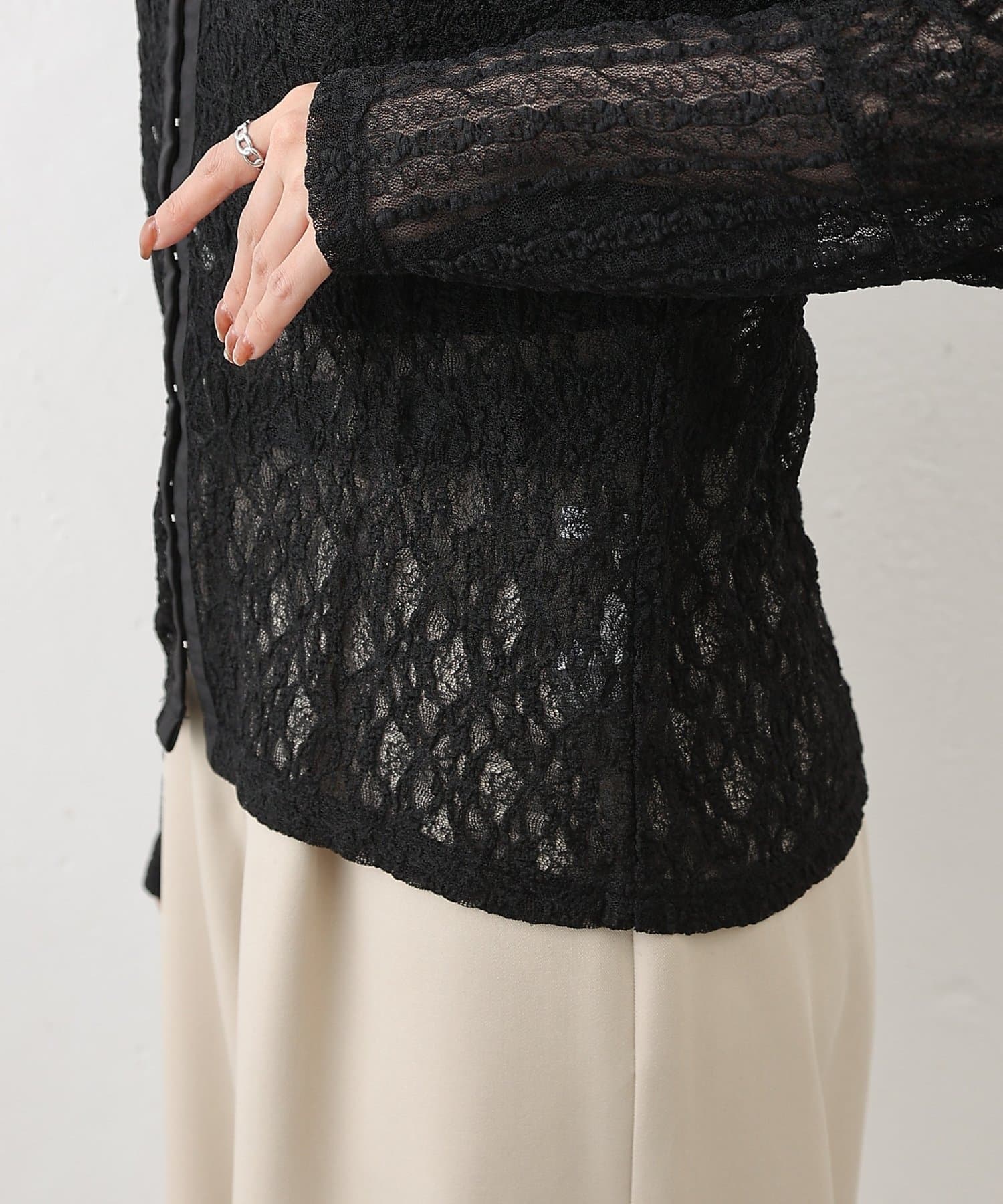 COLONY 2139(コロニー トゥーワンスリーナイン) レース切替フロントホックシャツカーデ