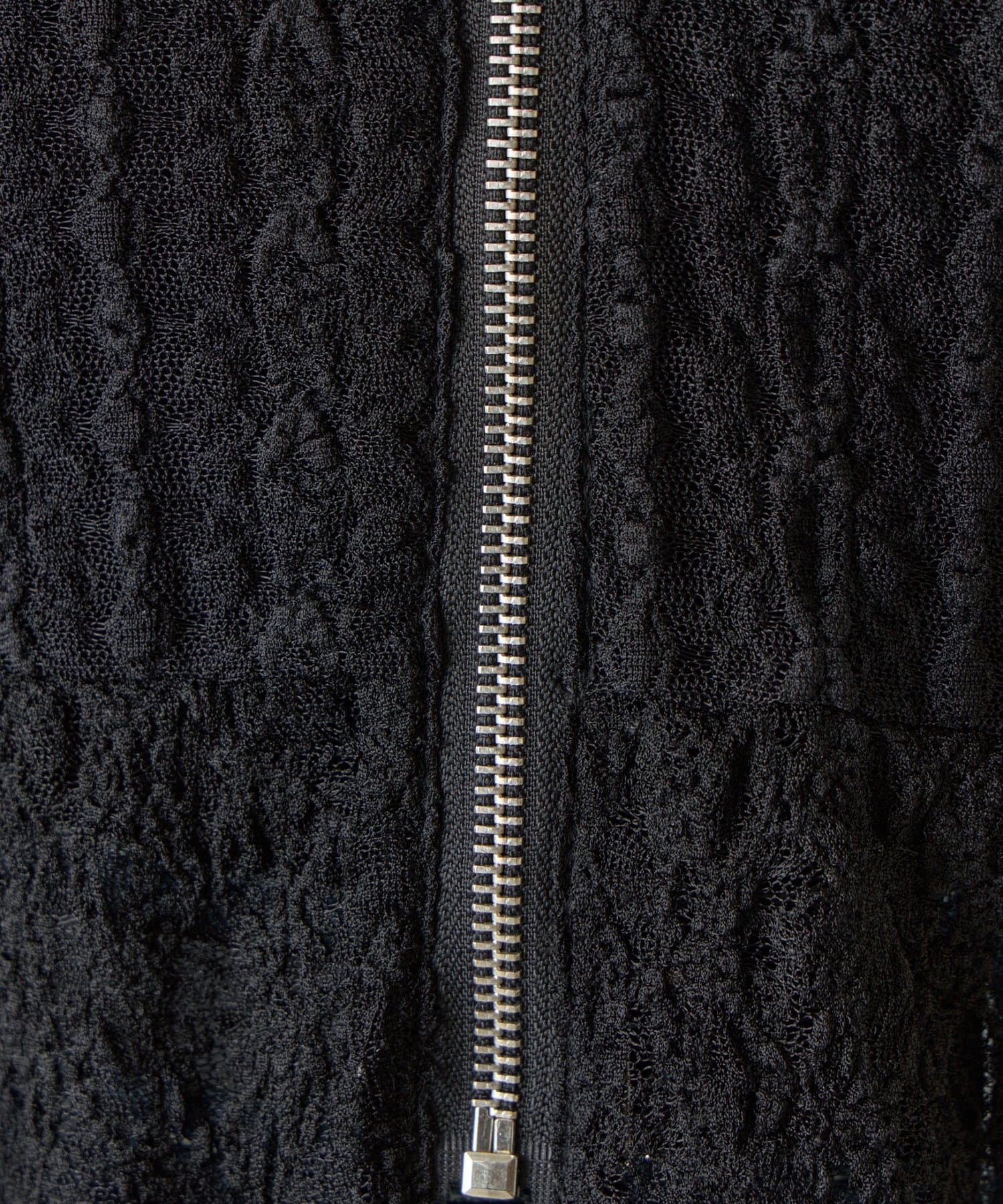 COLONY 2139(コロニー トゥーワンスリーナイン) レース切替フードシャツ