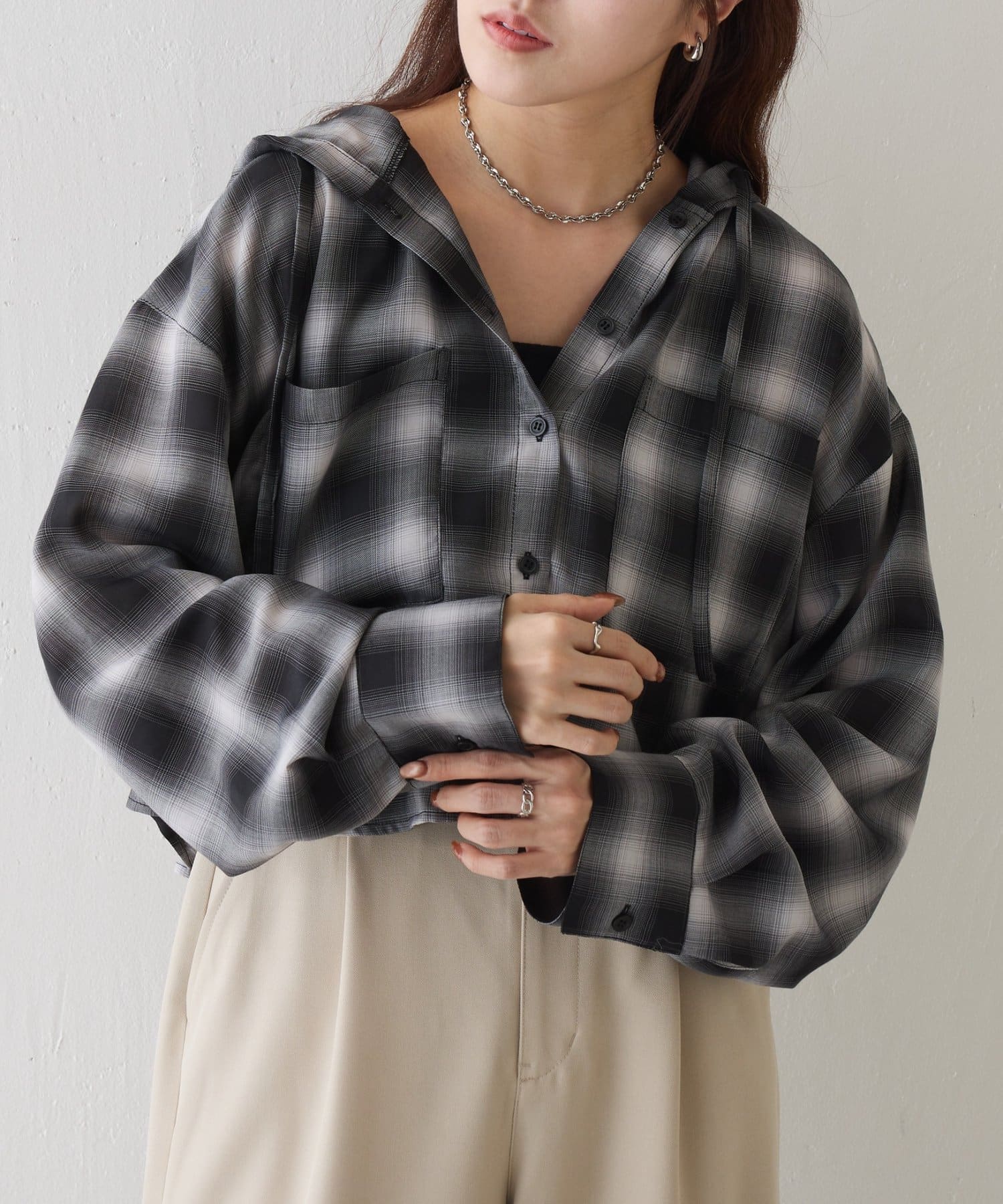 COLONY 2139(コロニー トゥーワンスリーナイン) チェックフードショートシャツ