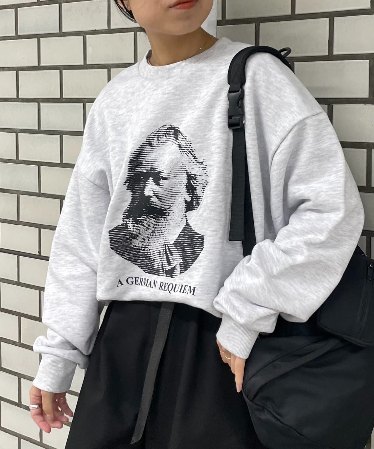 COLONY 2139(コロニー トゥーワンスリーナイン) GERMAN REQUIEMスウェットクルーネック