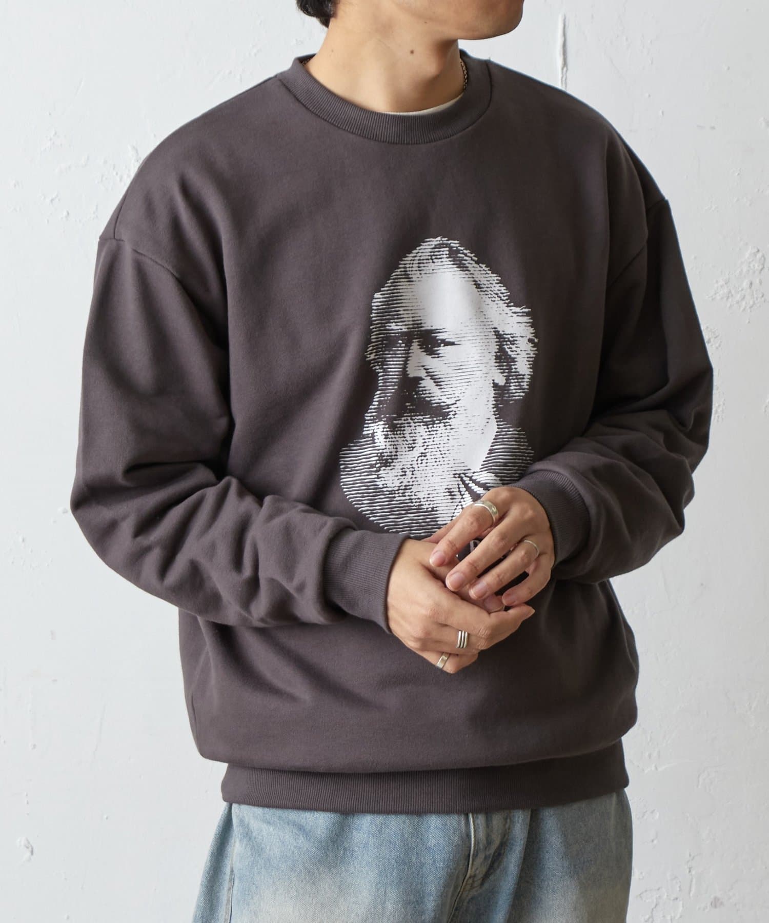 COLONY 2139(コロニー トゥーワンスリーナイン) GERMAN REQUIEMスウェットクルーネック