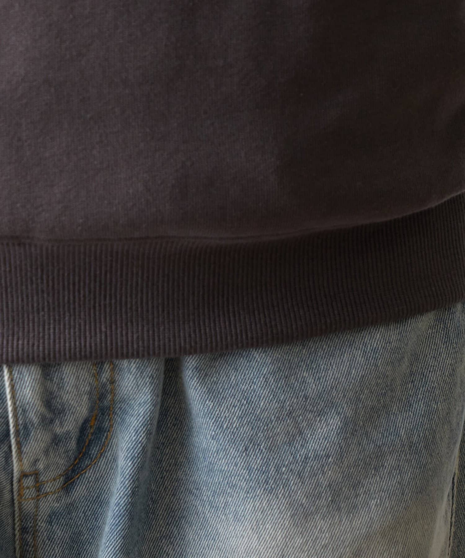 COLONY 2139(コロニー トゥーワンスリーナイン) GERMAN REQUIEMスウェットクルーネック