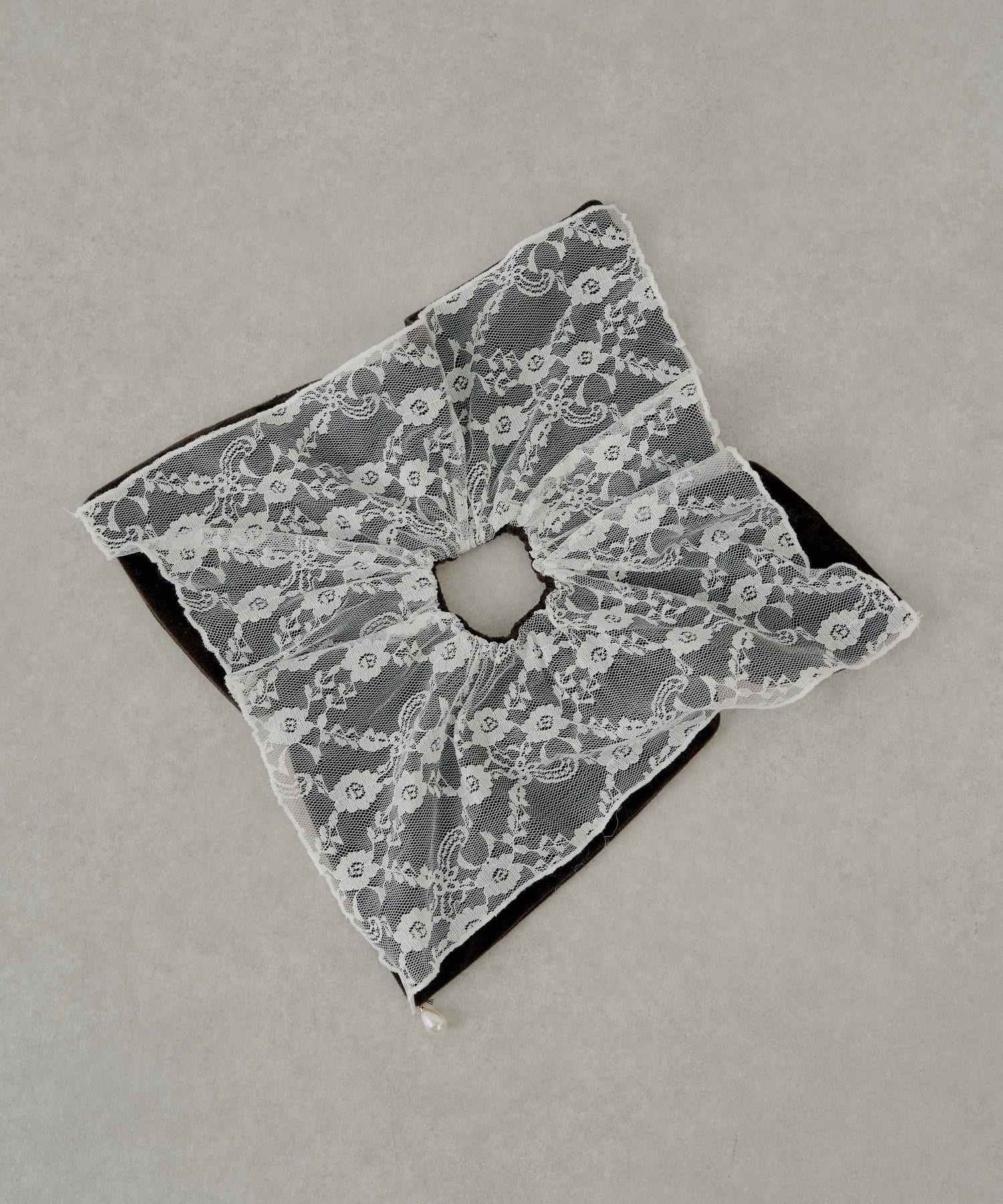 OUTLET(アウトレット) 【Chico】ベロアBIGレースシュシュ