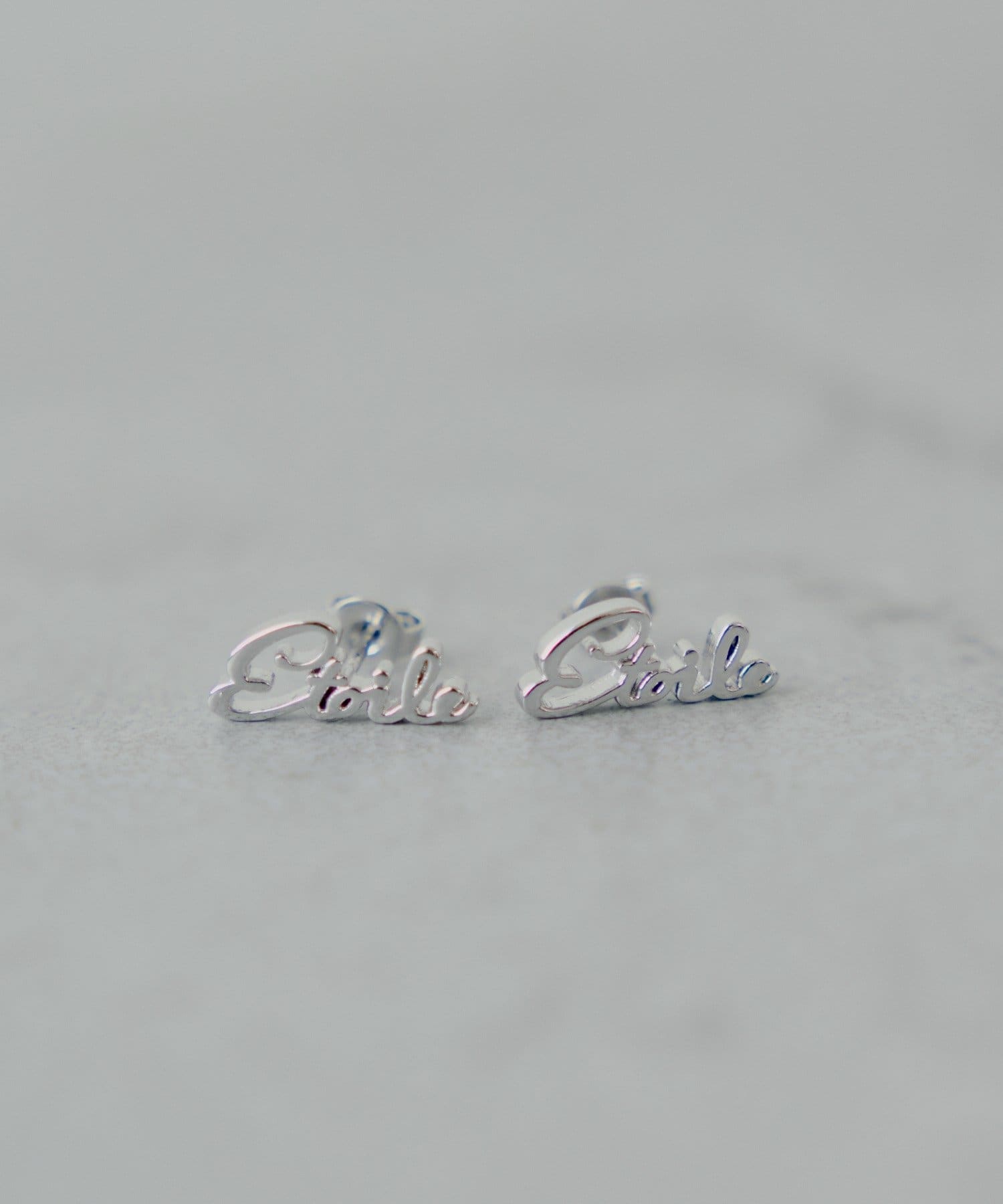 OUTLET(アウトレット) 【Chico】ロゴモチーフピアス