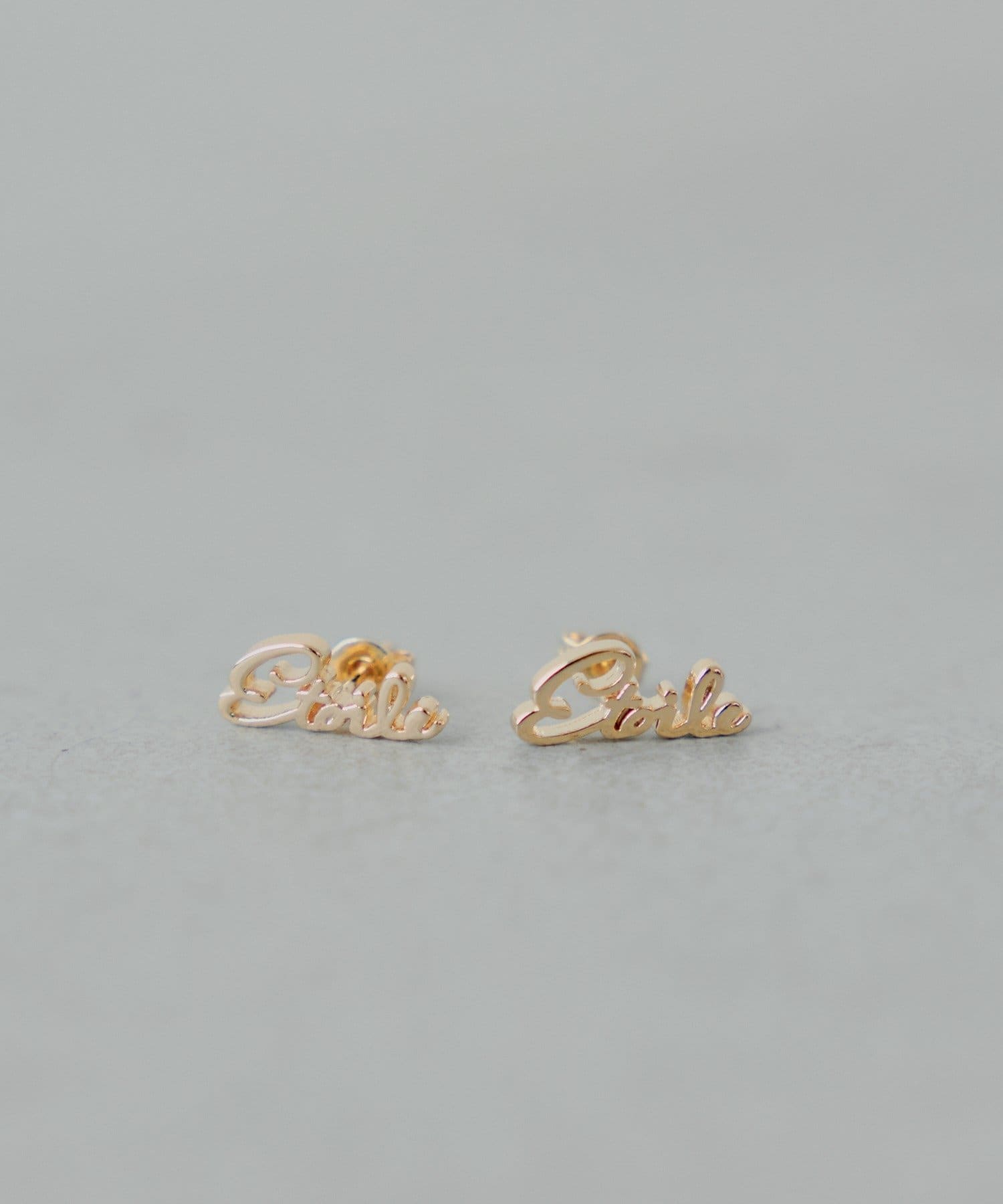 OUTLET(アウトレット) 【Chico】ロゴモチーフピアス