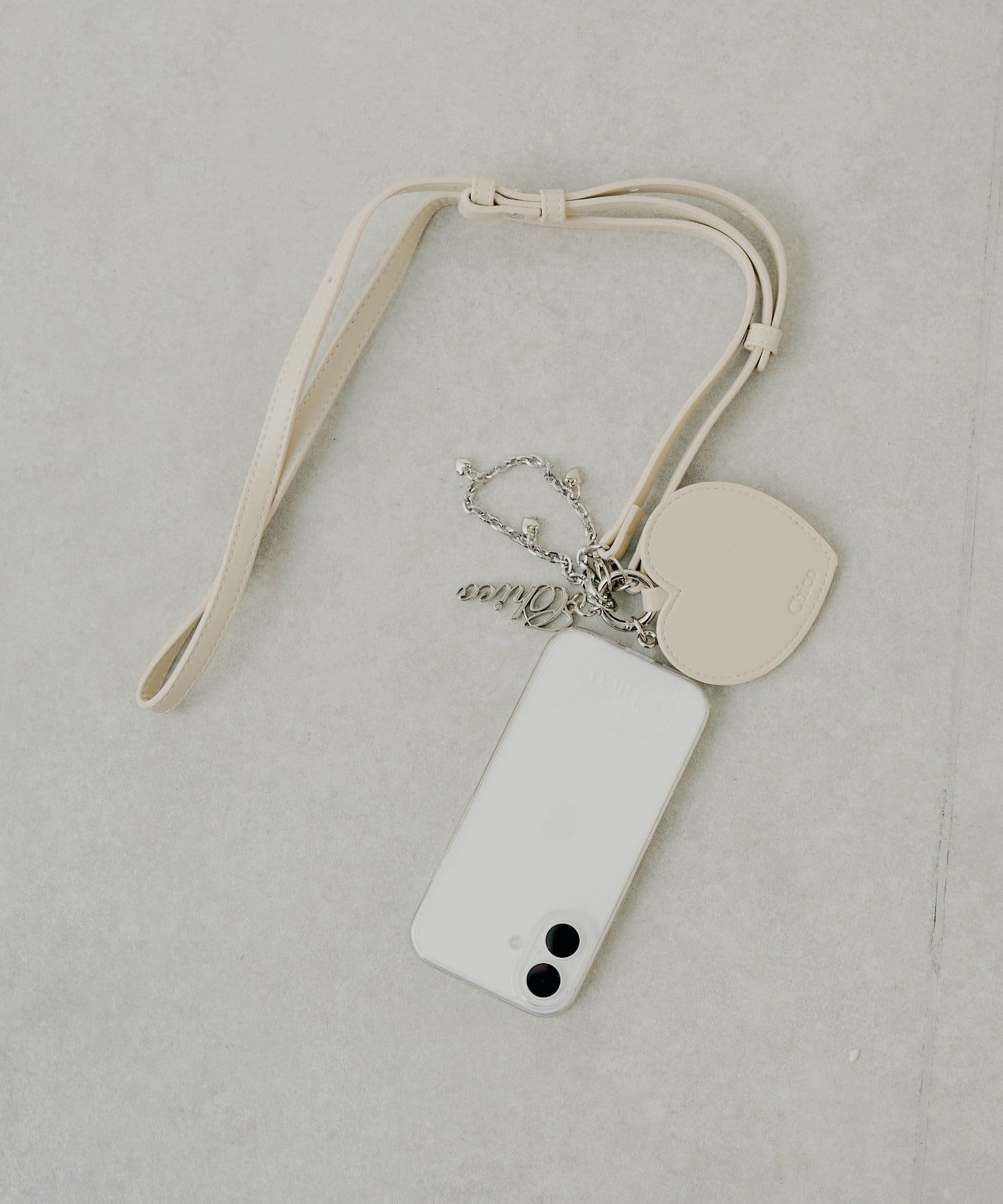 OUTLET(アウトレット) 【Chico】ハートチャーム付きスマホショルダー