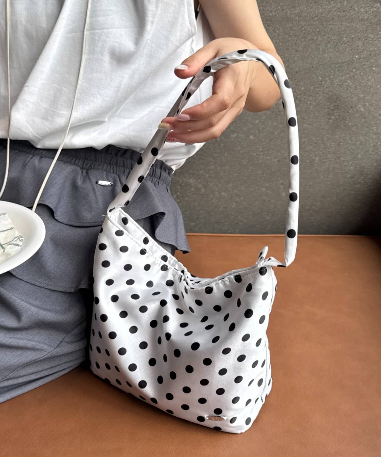 OUTLET(アウトレット) 【CIAOPANIC TYPY】バラチャーム付きサテンバッグ