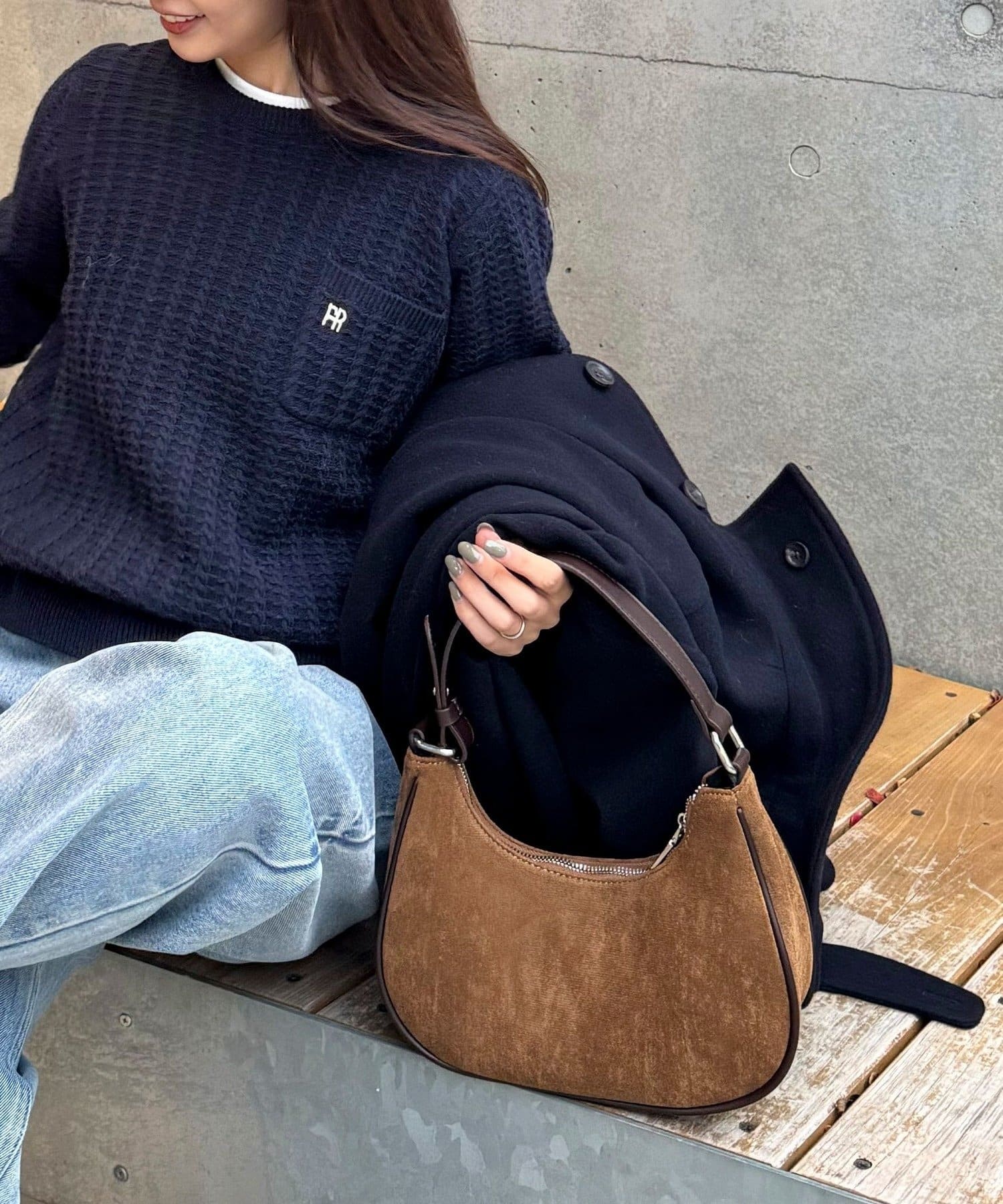 FREDY & GLOSTER(フレディ アンド グロスター) パイピングスエードラウンドワンショルバッグ