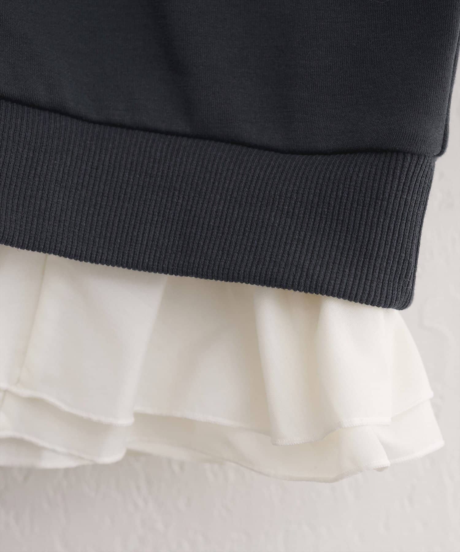 natural couture(ナチュラルクチュール) フリルレイヤードプルオーバー