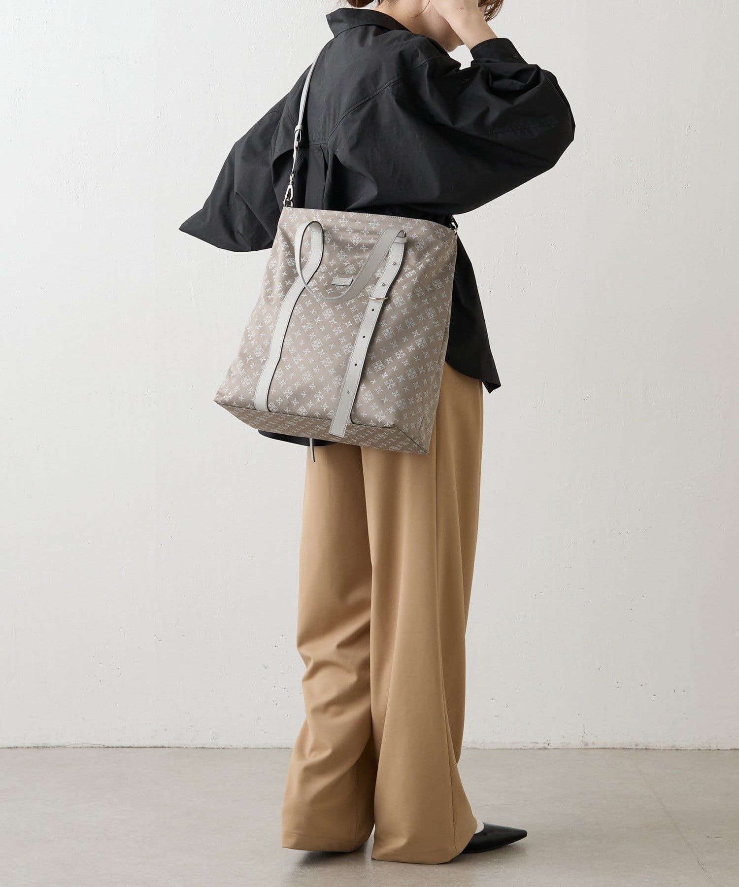 russet(ラシット) アシンメトリーハンドルトートバッグ