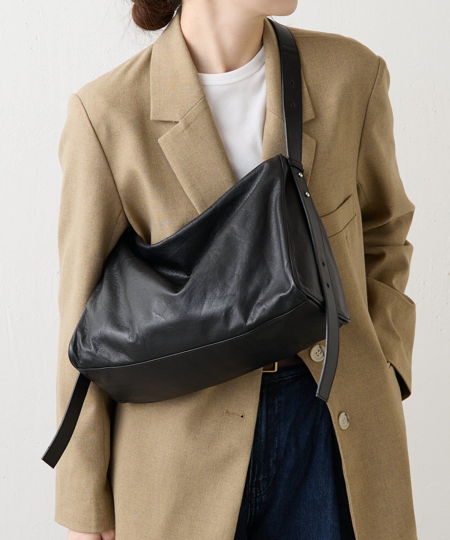 russet(ラシット) トライアングルショルダーバッグ