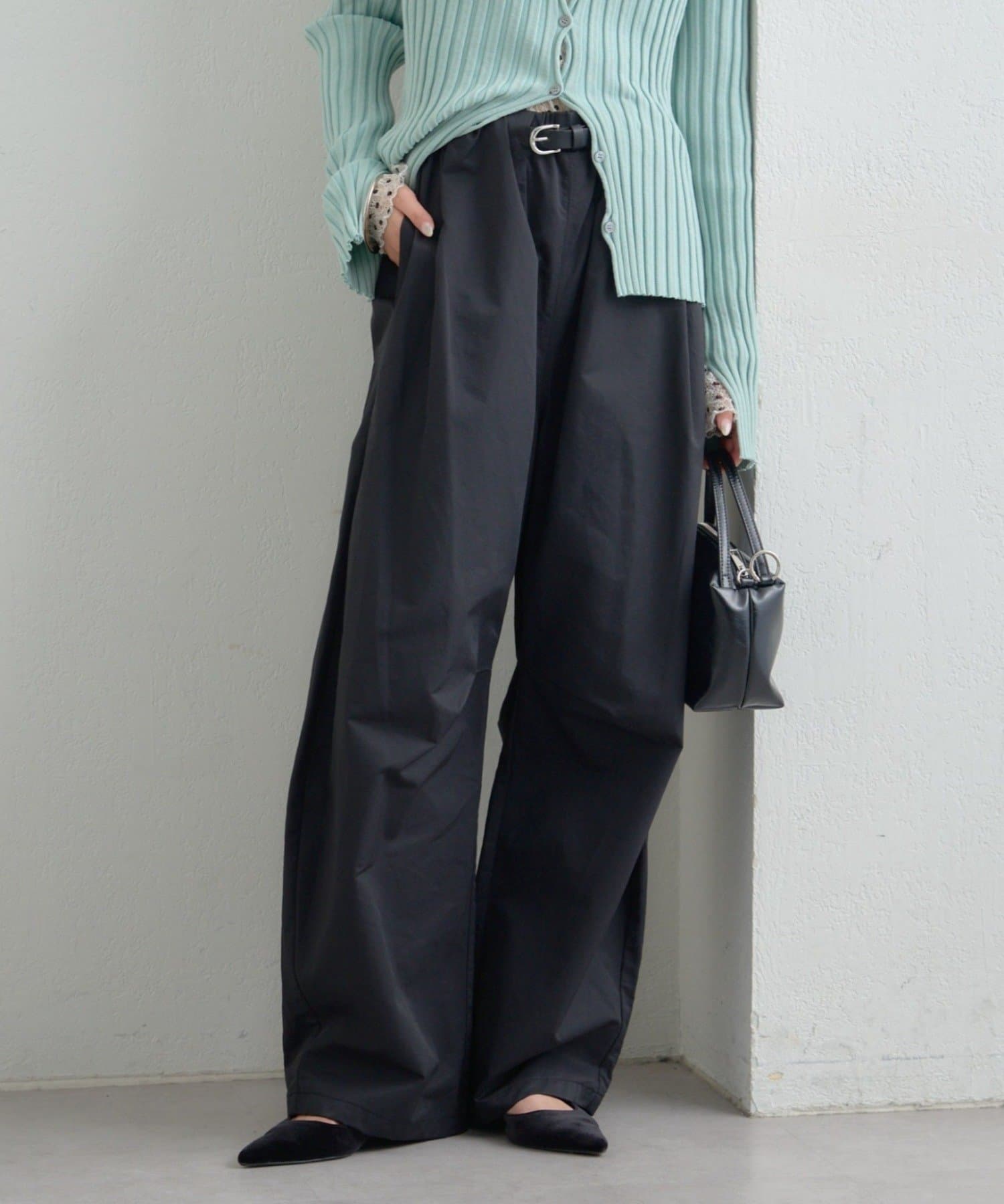 mystic(ミスティック) ボリュームイージーパンツ