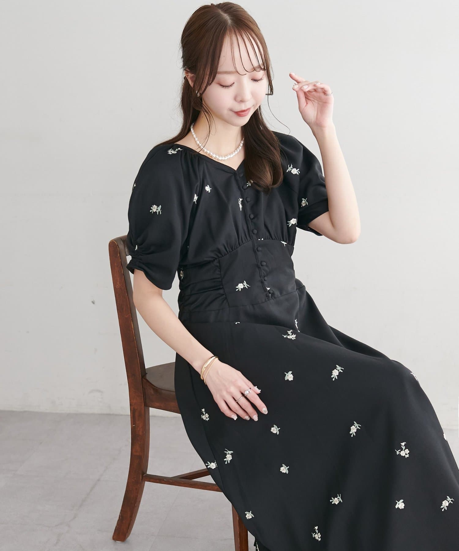 DISCOAT(ディスコート) 【オケージョン】刺繍使いワンピース