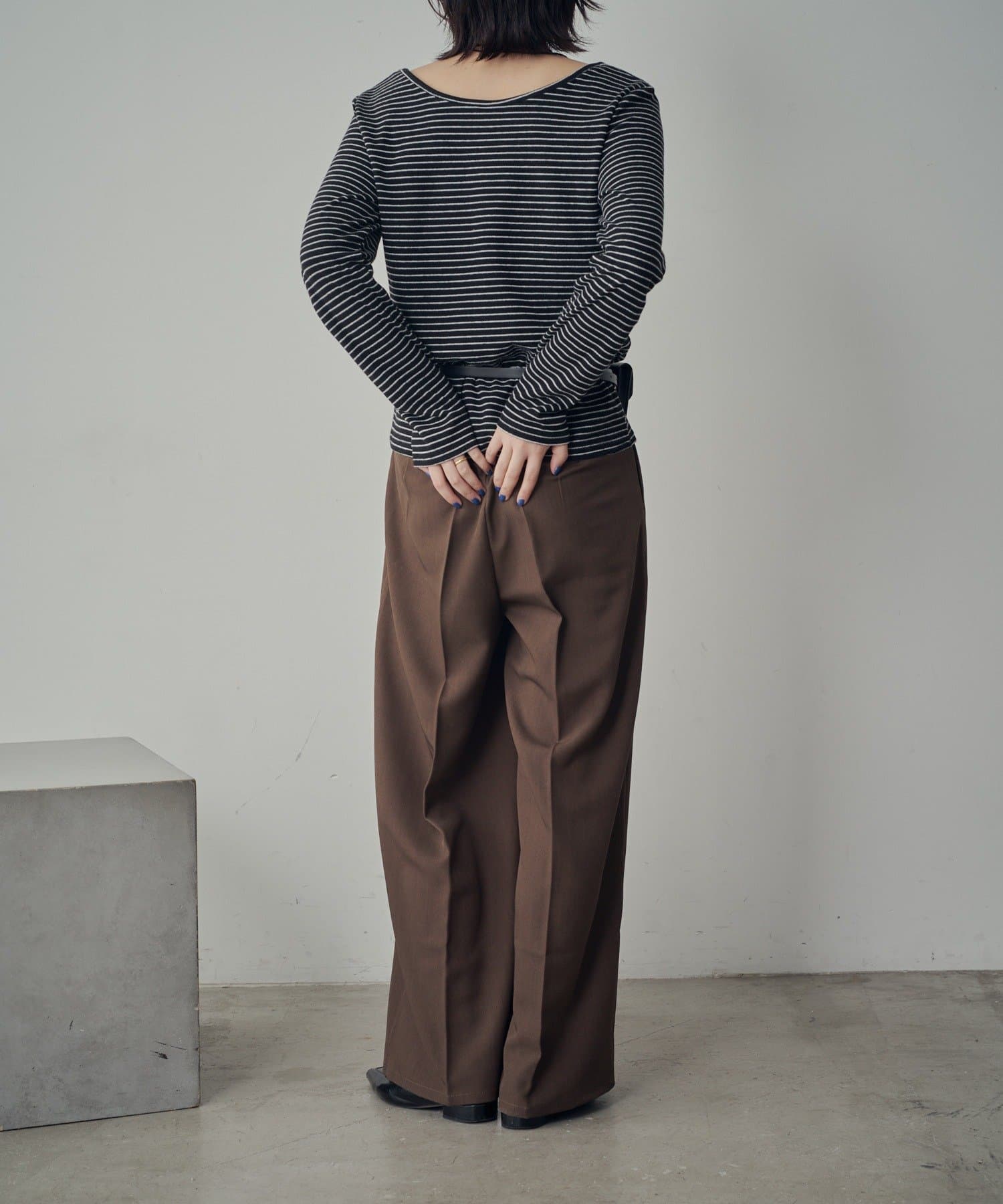 -goocy-(グーシー) 【着回し抜群！】前後2WAYネックプルオーバー