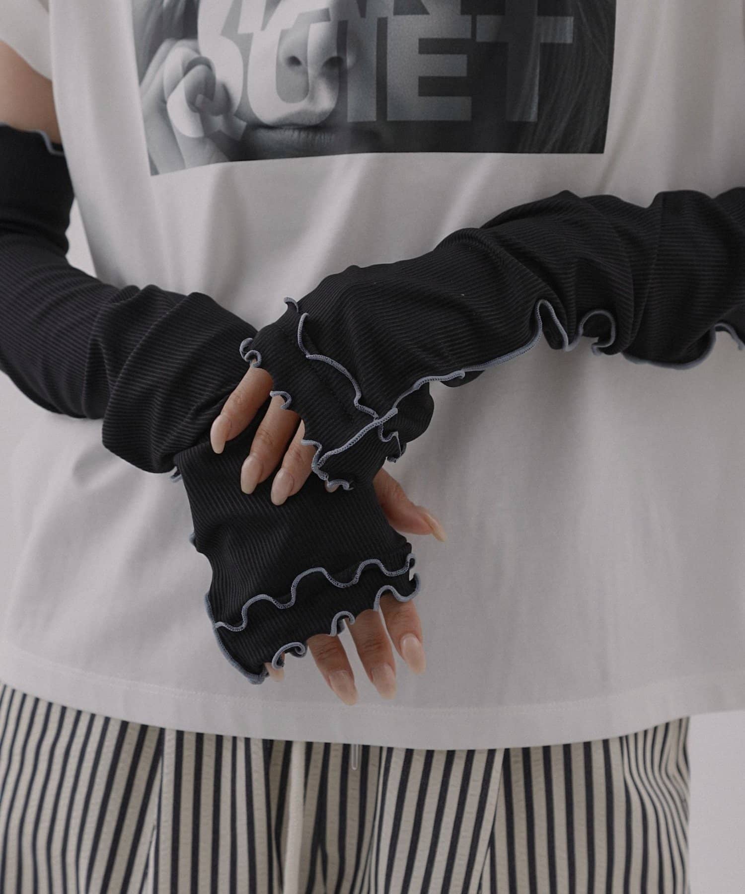 COLONY 2139(コロニー トゥーワンスリーナイン) 冷感UVシャーリングアームカバー60cm