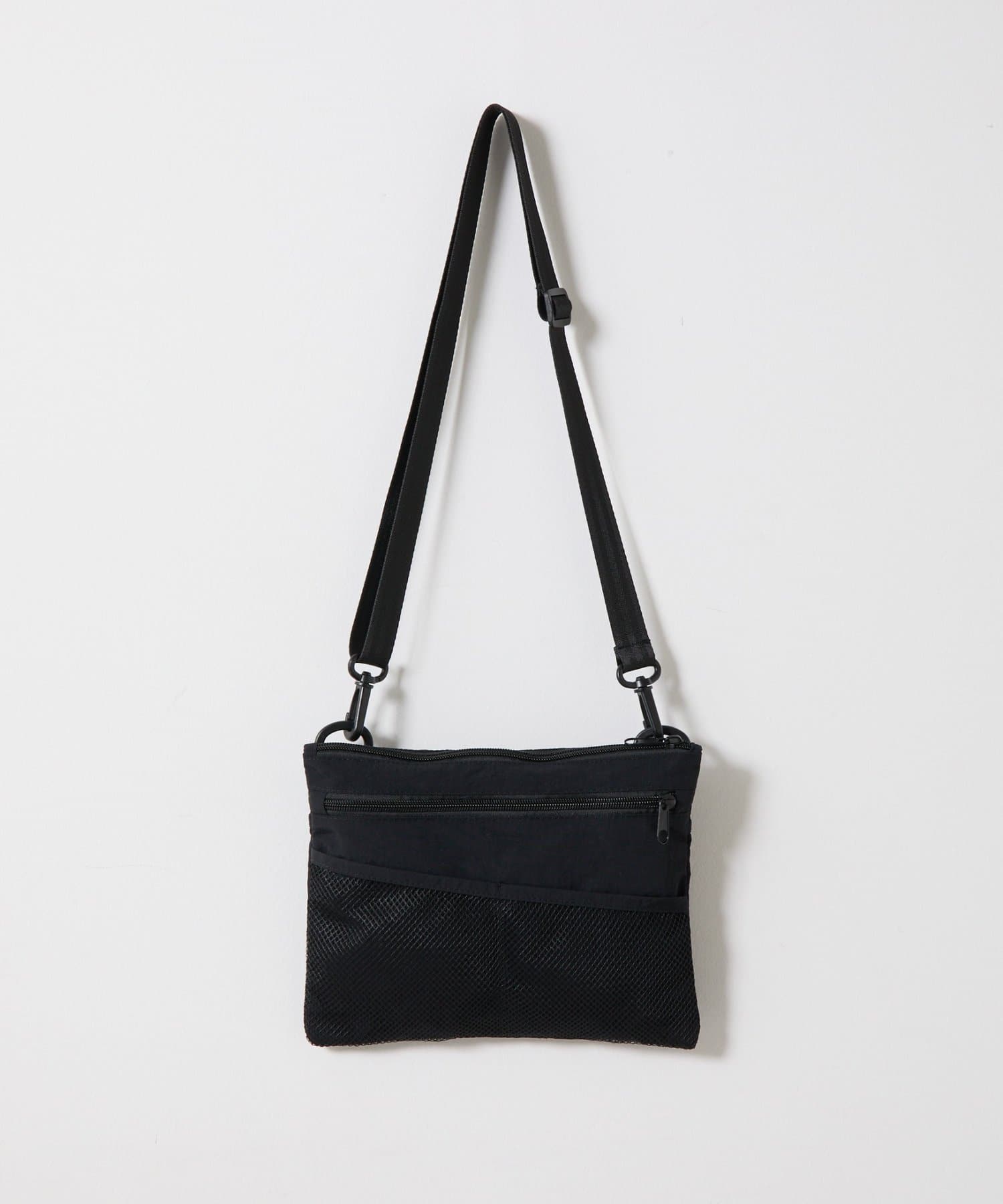 COLONY 2139(コロニー トゥーワンスリーナイン) 【撥水】メッシュポケットスクエアショルダーバッグ