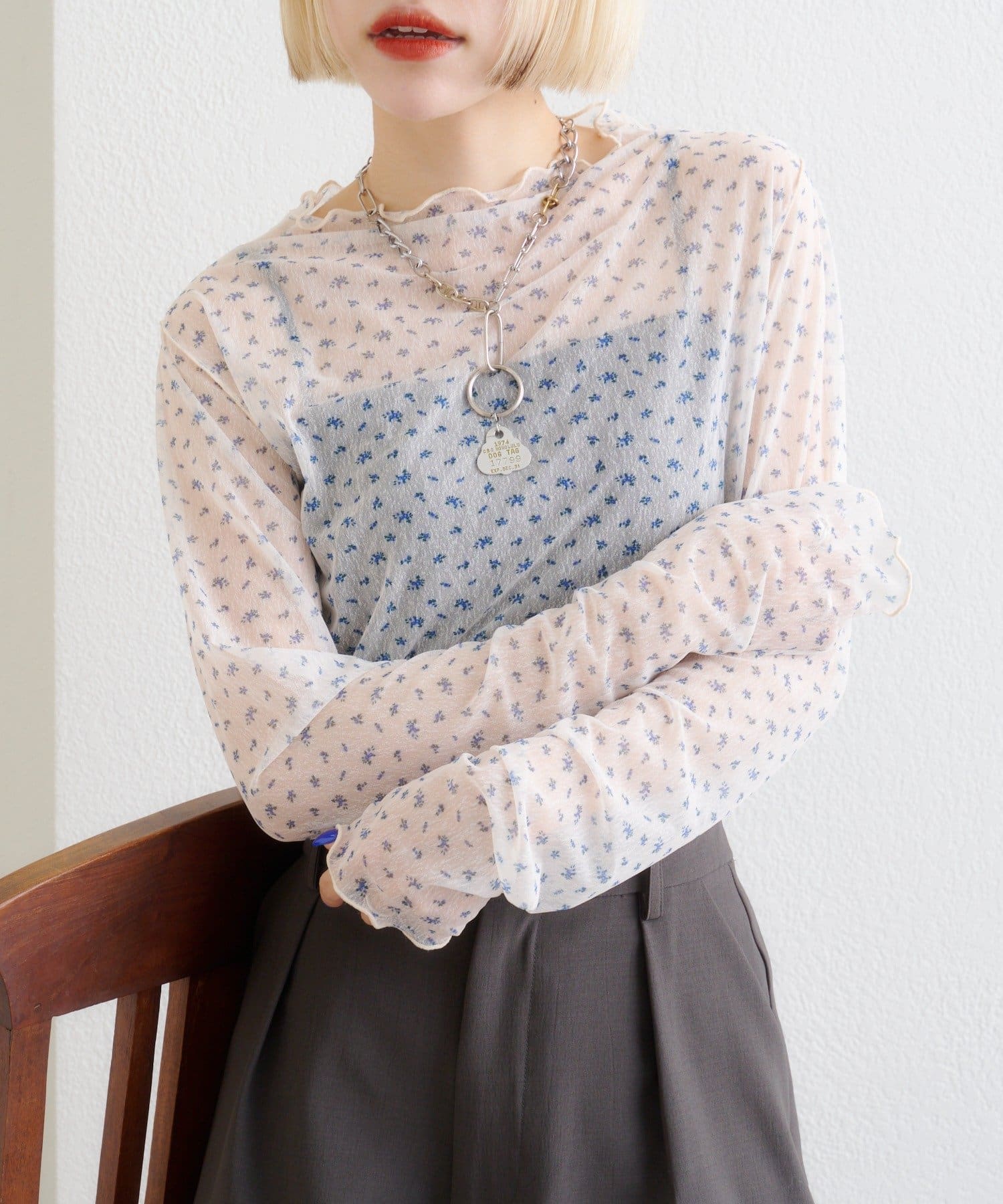 w closet(ダブルクローゼット) シアーハイネックプルオーバー