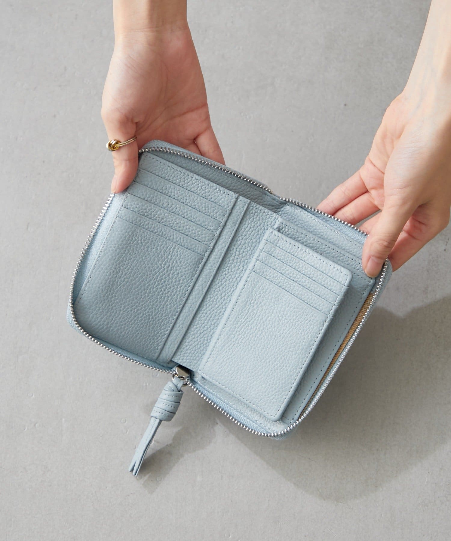 BIRTHDAY BAR(バースデイバー) 本革 コンパクトウォレット B7サイズ 財布